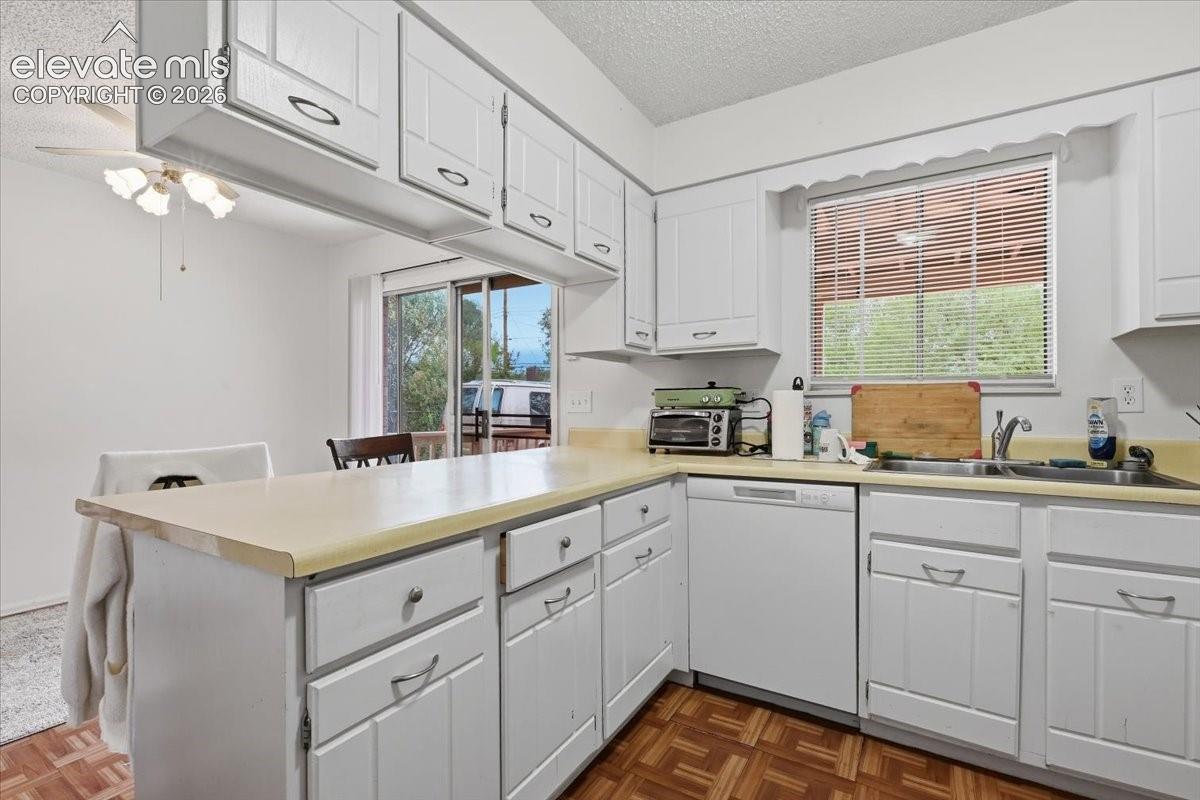 Listing photo 14 for 724-726 Pioneer Lane