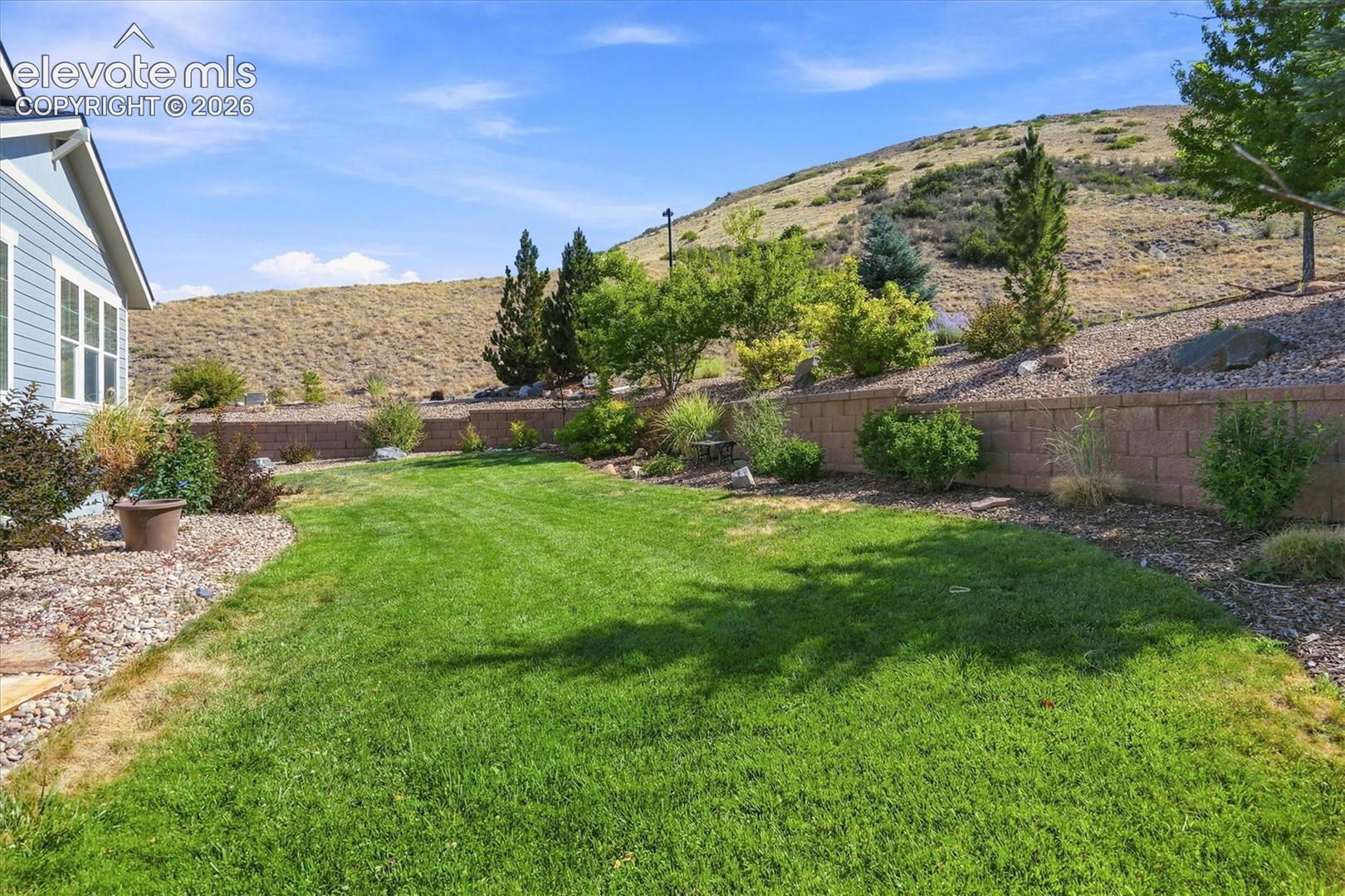 Listing photo 8 for 3708 Eveningglow Way