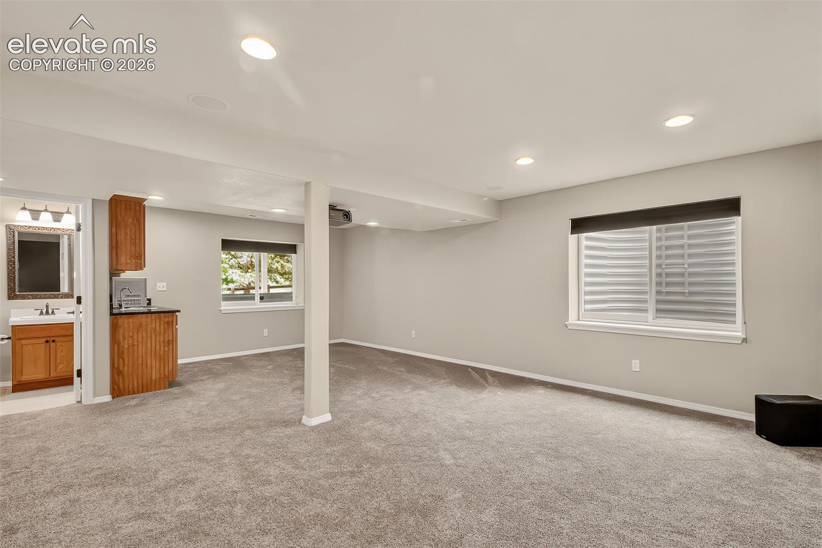 Listing photo 32 for 1136 Lawn Lake Trail