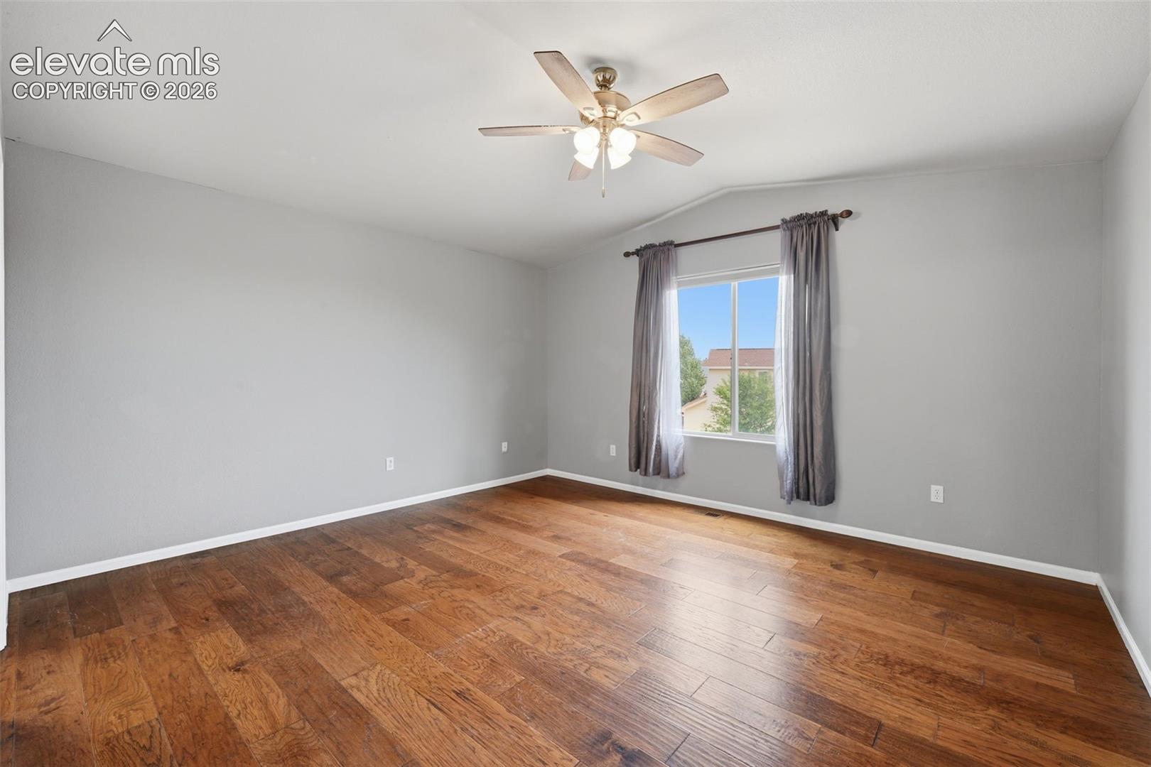 Listing photo 13 for 8929 Celebrity Court