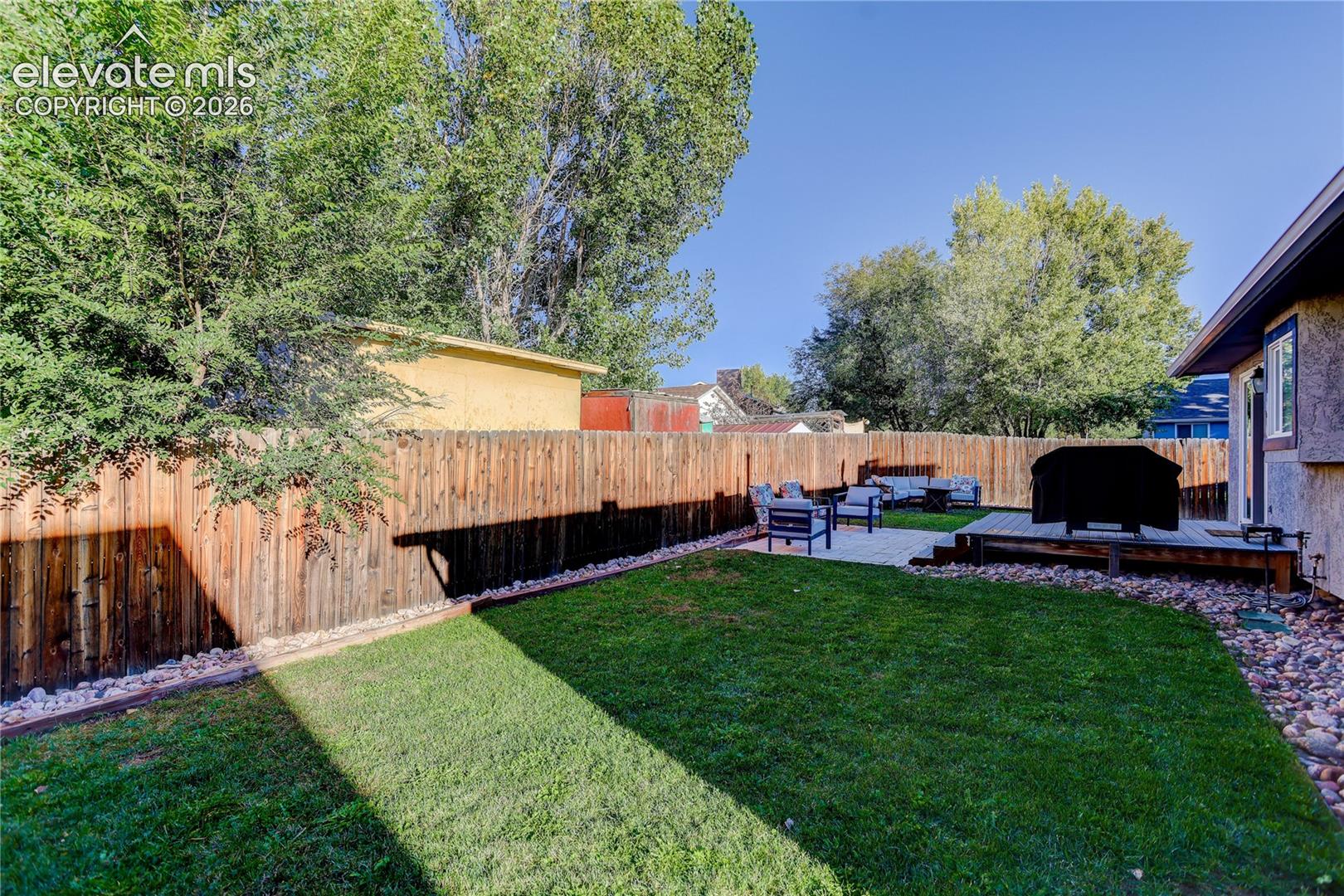 Listing photo 19 for 2250 Heathercrest Drive