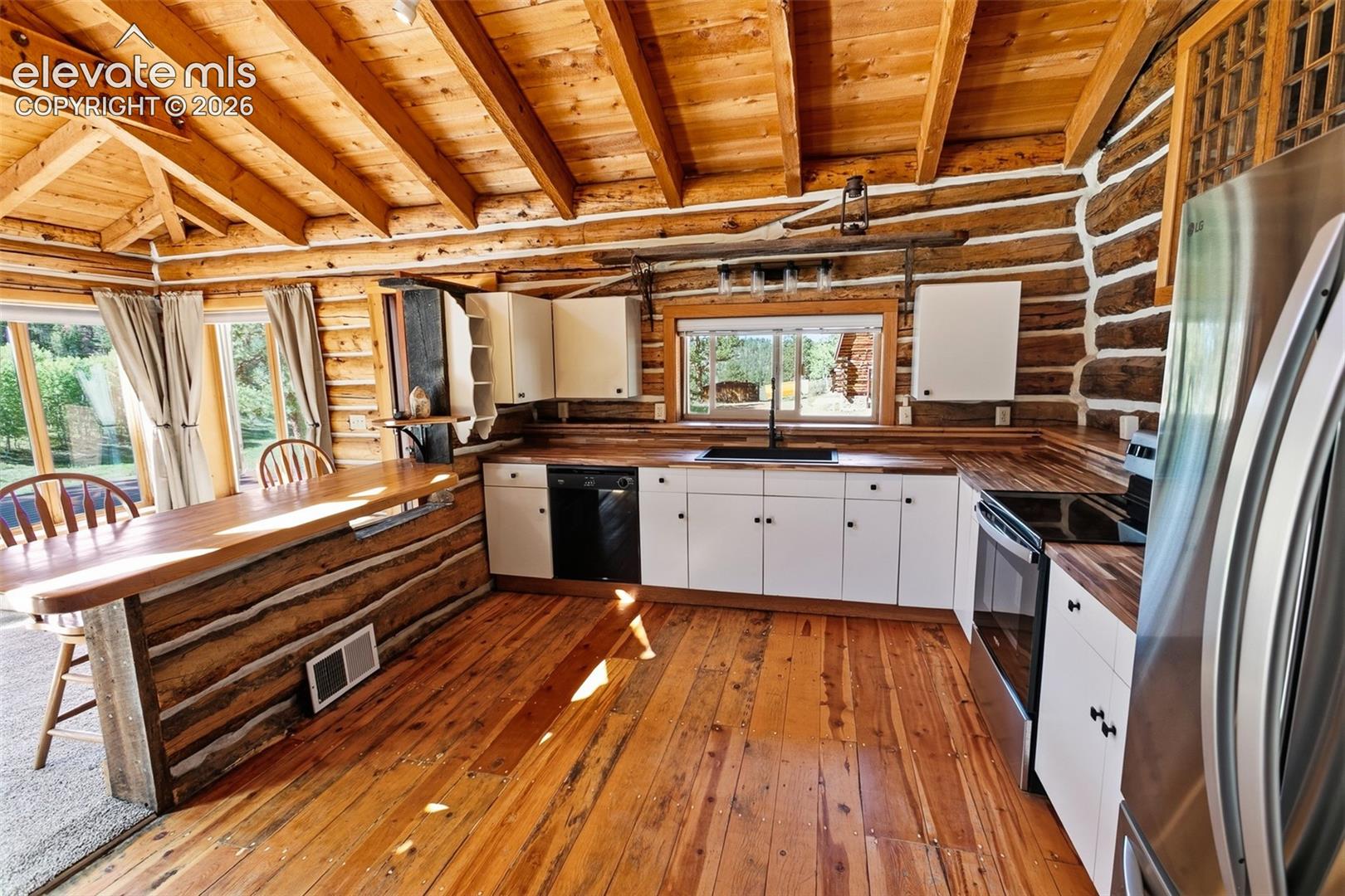 Listing photo 10 for 3303 Trail Creek Road