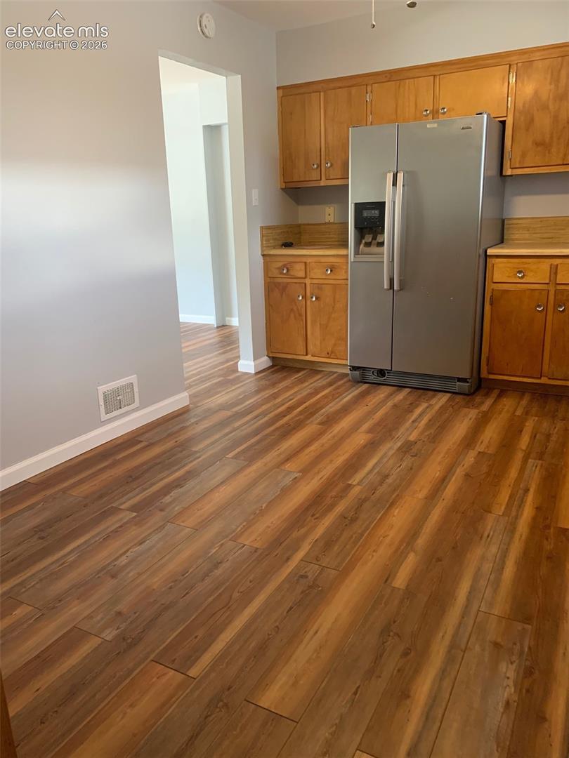 Listing photo 8 for 222 W Polk Street