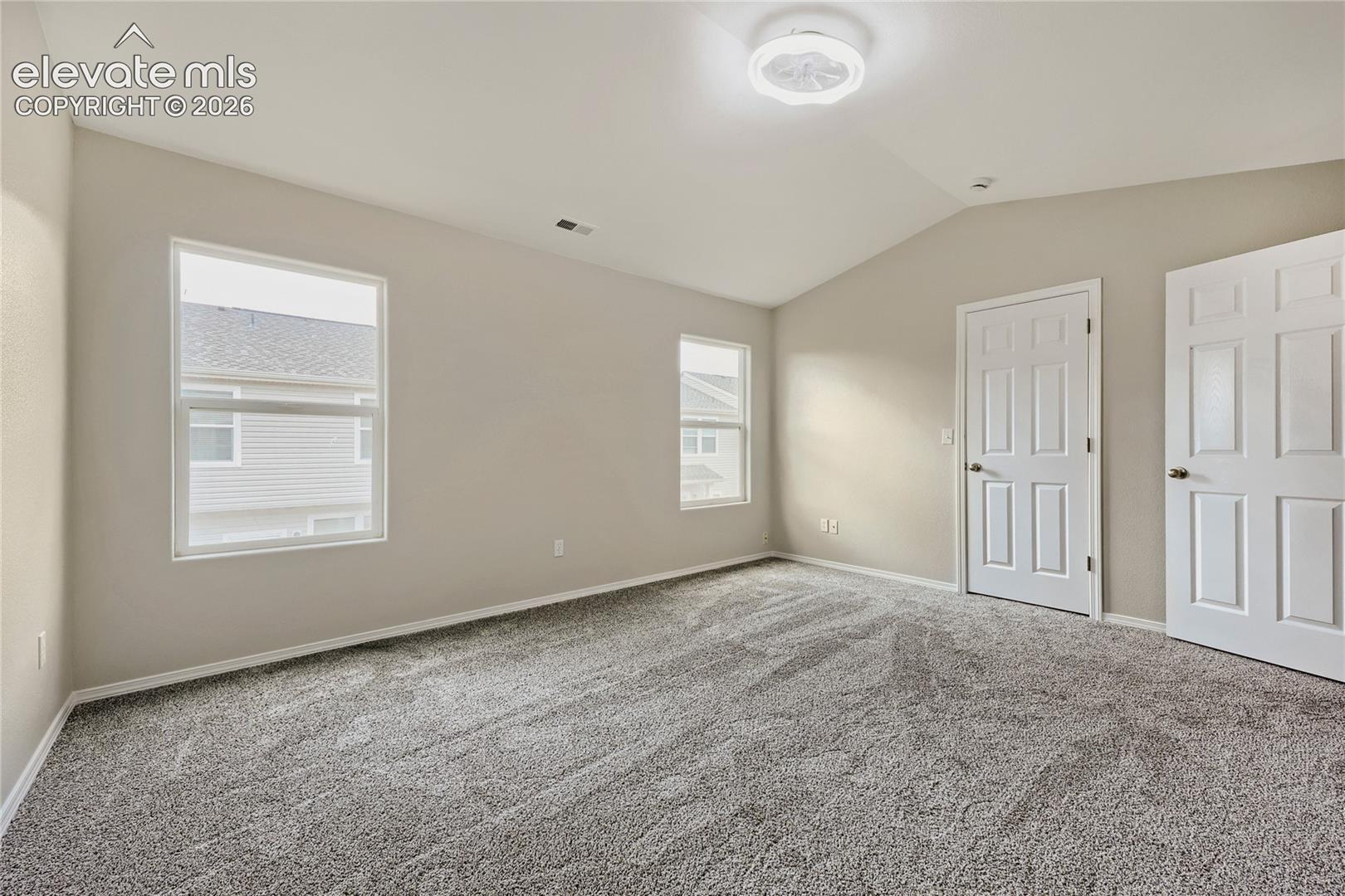 Listing photo 15 for 10505 Wells Point