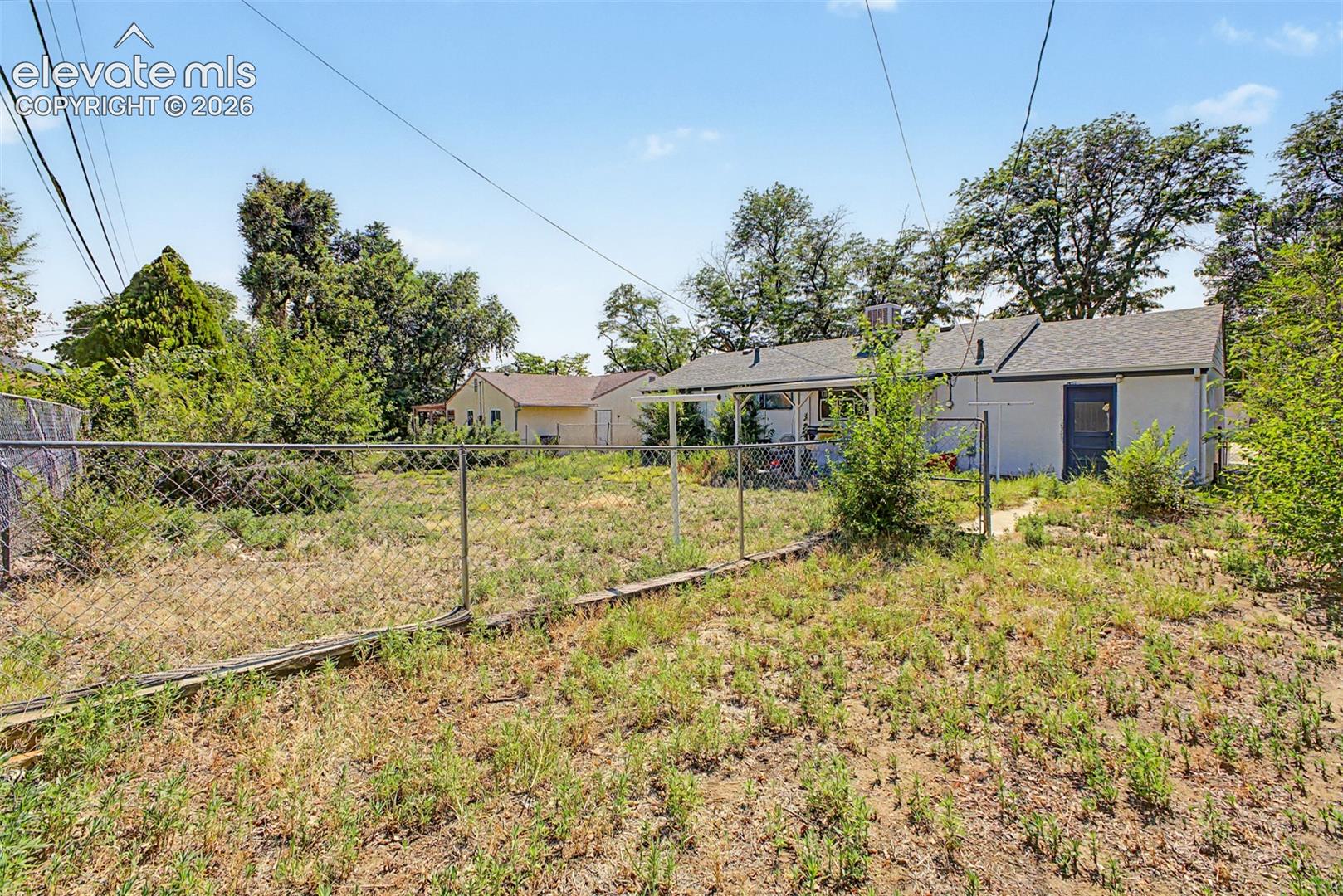 Listing photo 26 for 1606 Iroquois Road