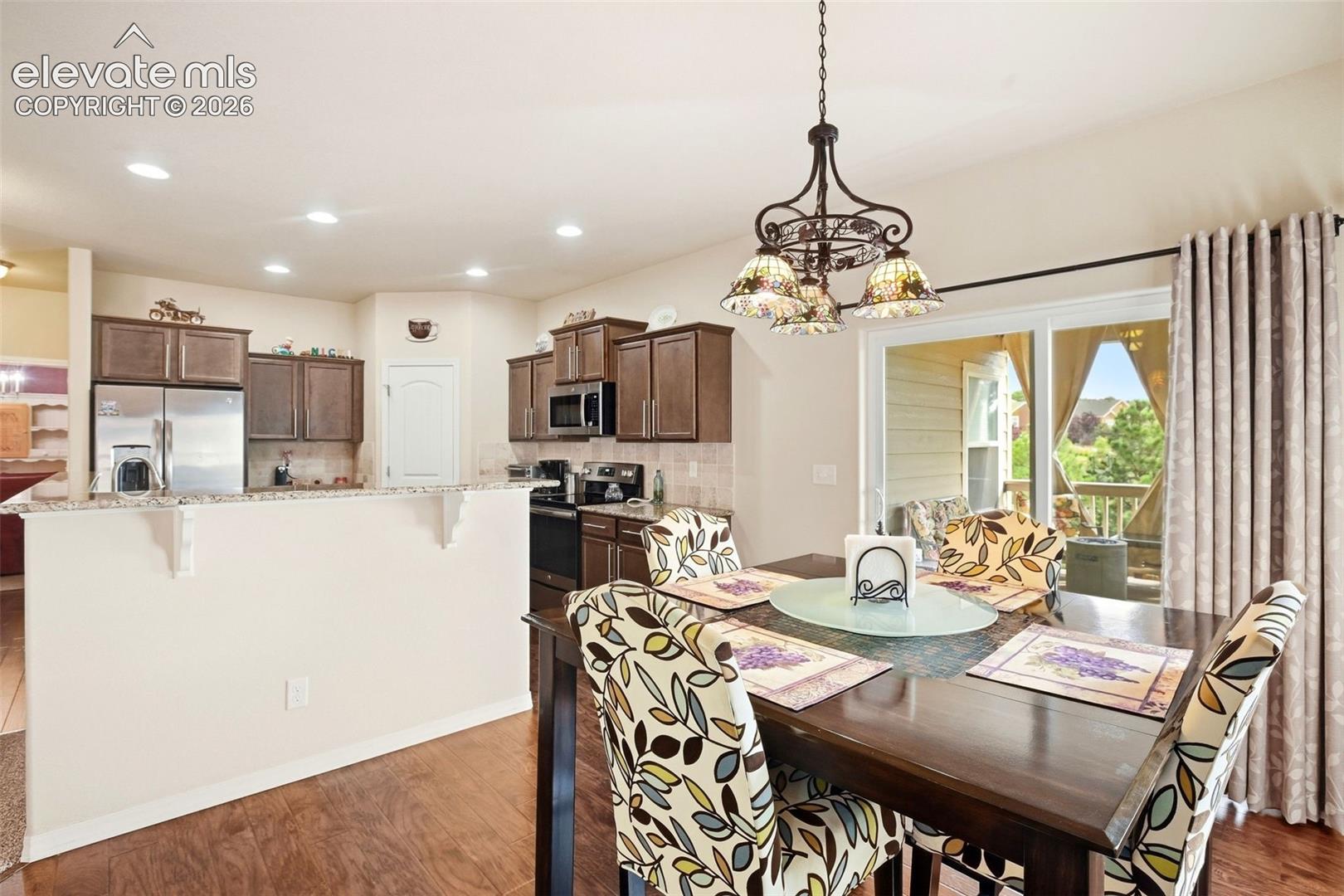 Listing photo 14 for 19524 Lindenmere Drive