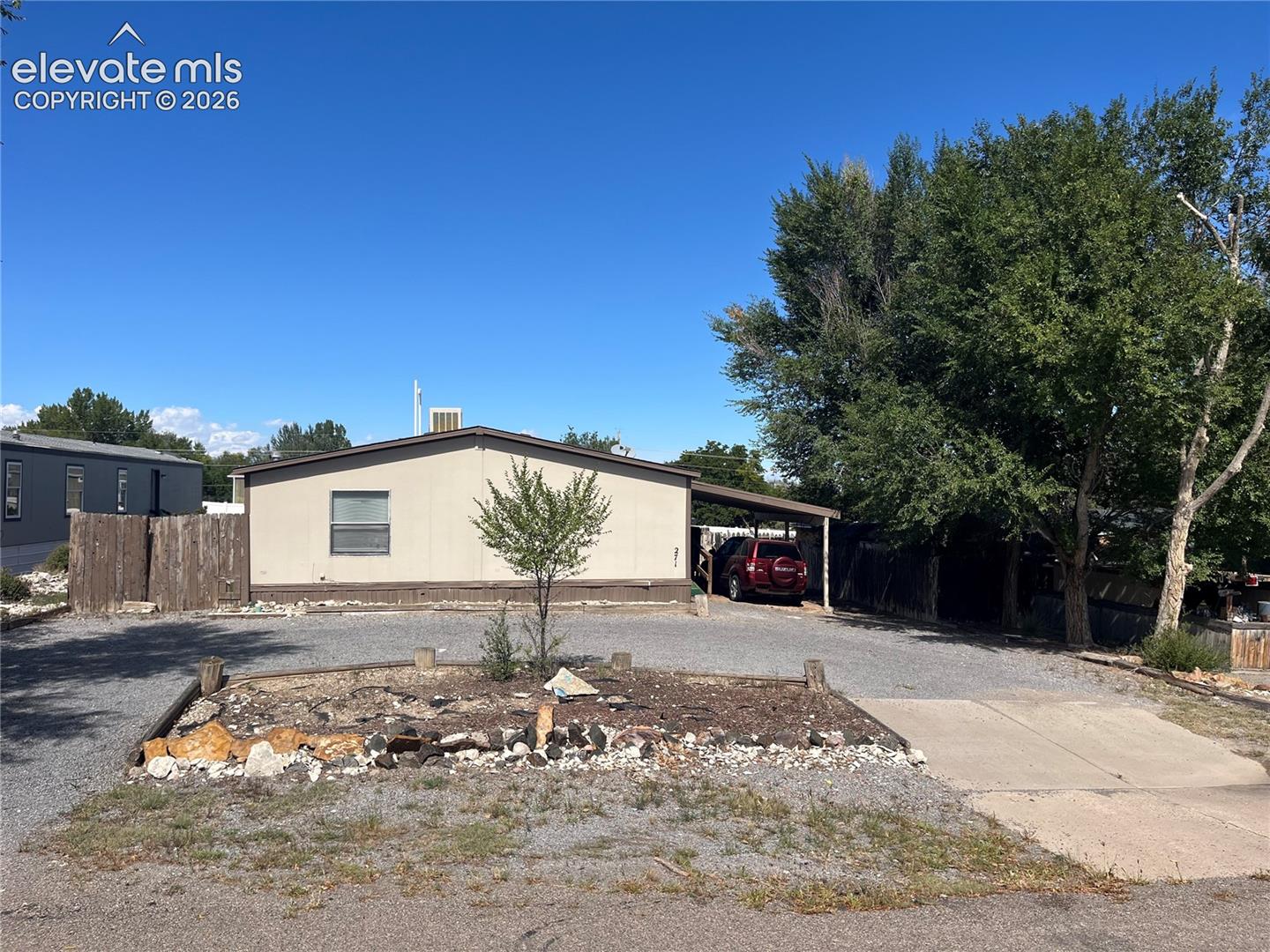 271 Countryside Drive