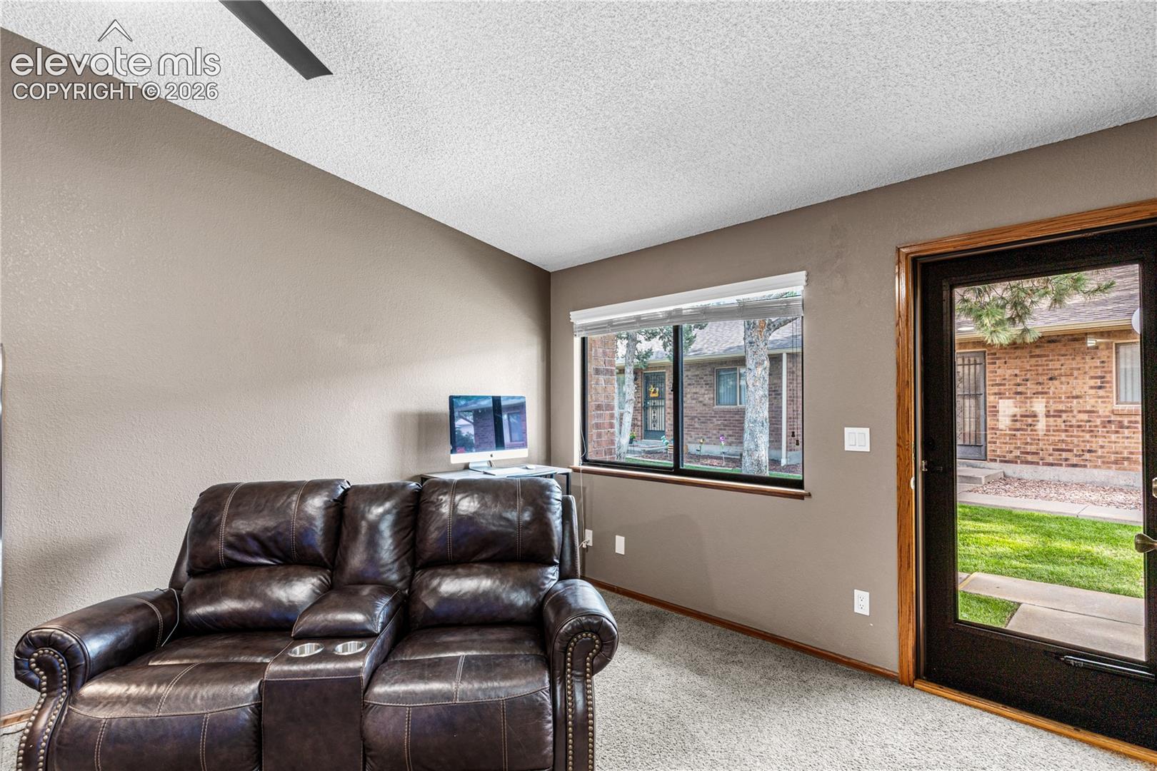 Listing photo 7 for 2106 Chautard Drive B