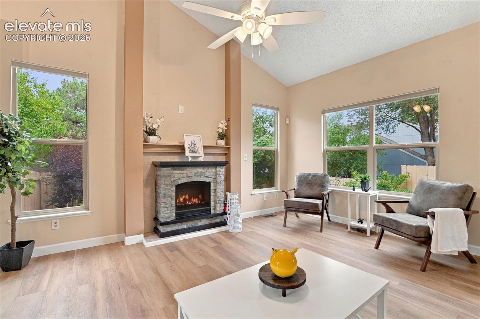 Listing photo 11 for 5960 Chokecherry Drive