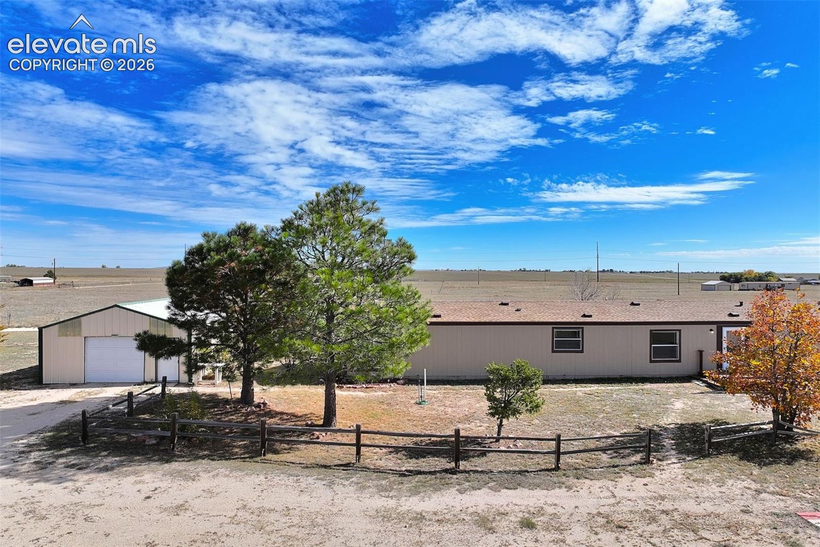 Listing photo 34 for 6375 Field View