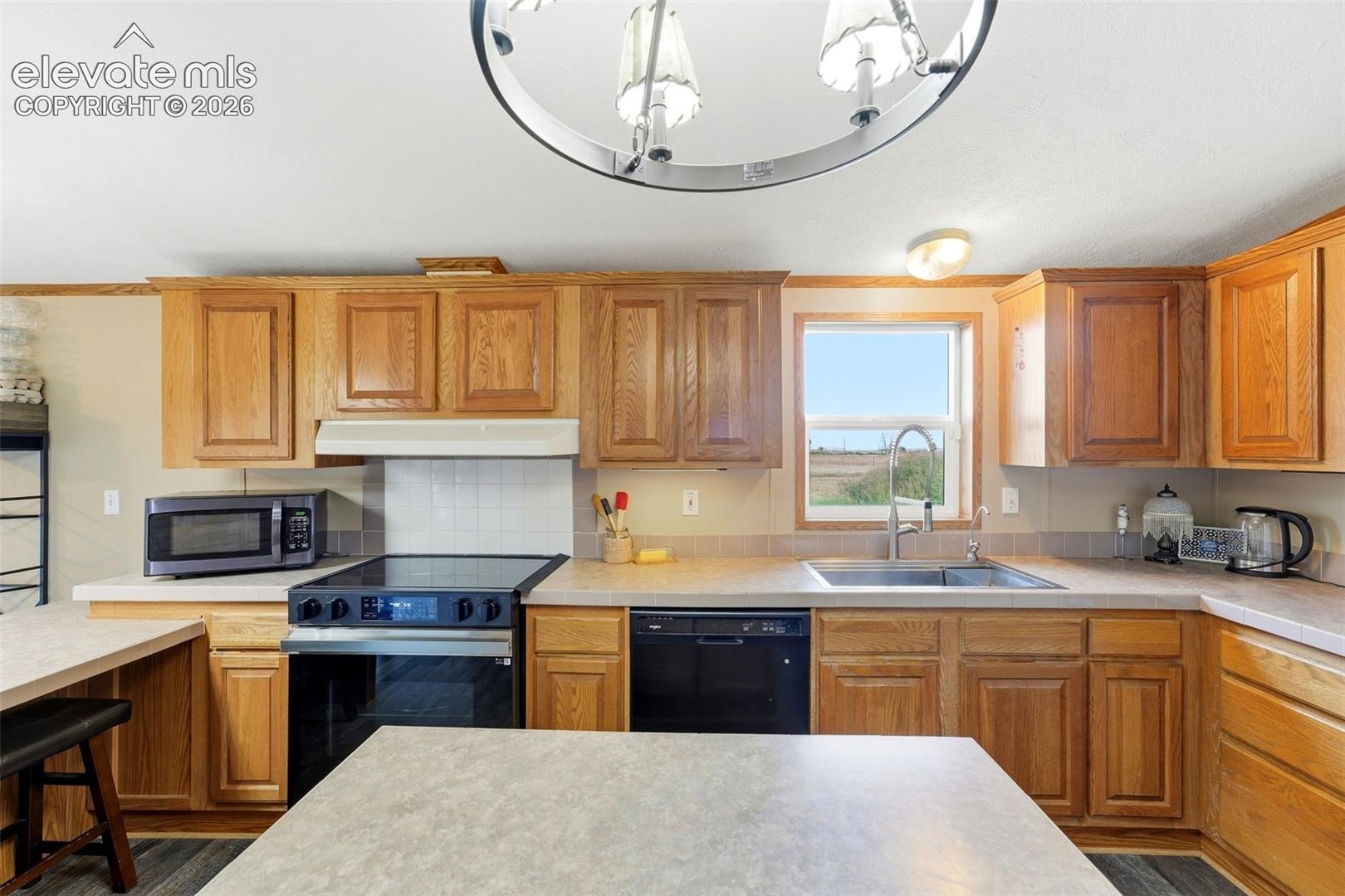 Listing photo 10 for 10635 Via Vaquaro Point