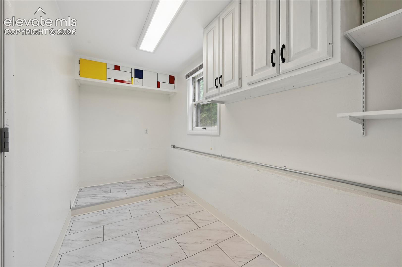 Listing photo 35 for 801 Westacres Avenue