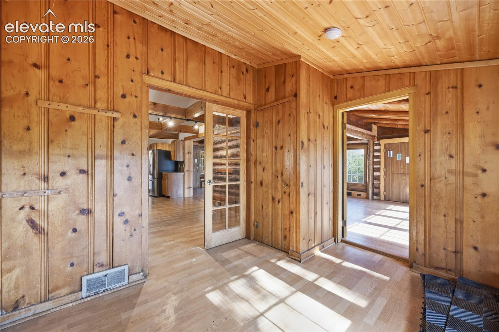 Listing photo 16 for 9795 Mountain Road