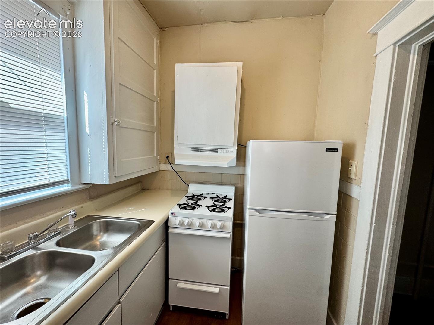 Listing photo 41 for 204 W 15th Street