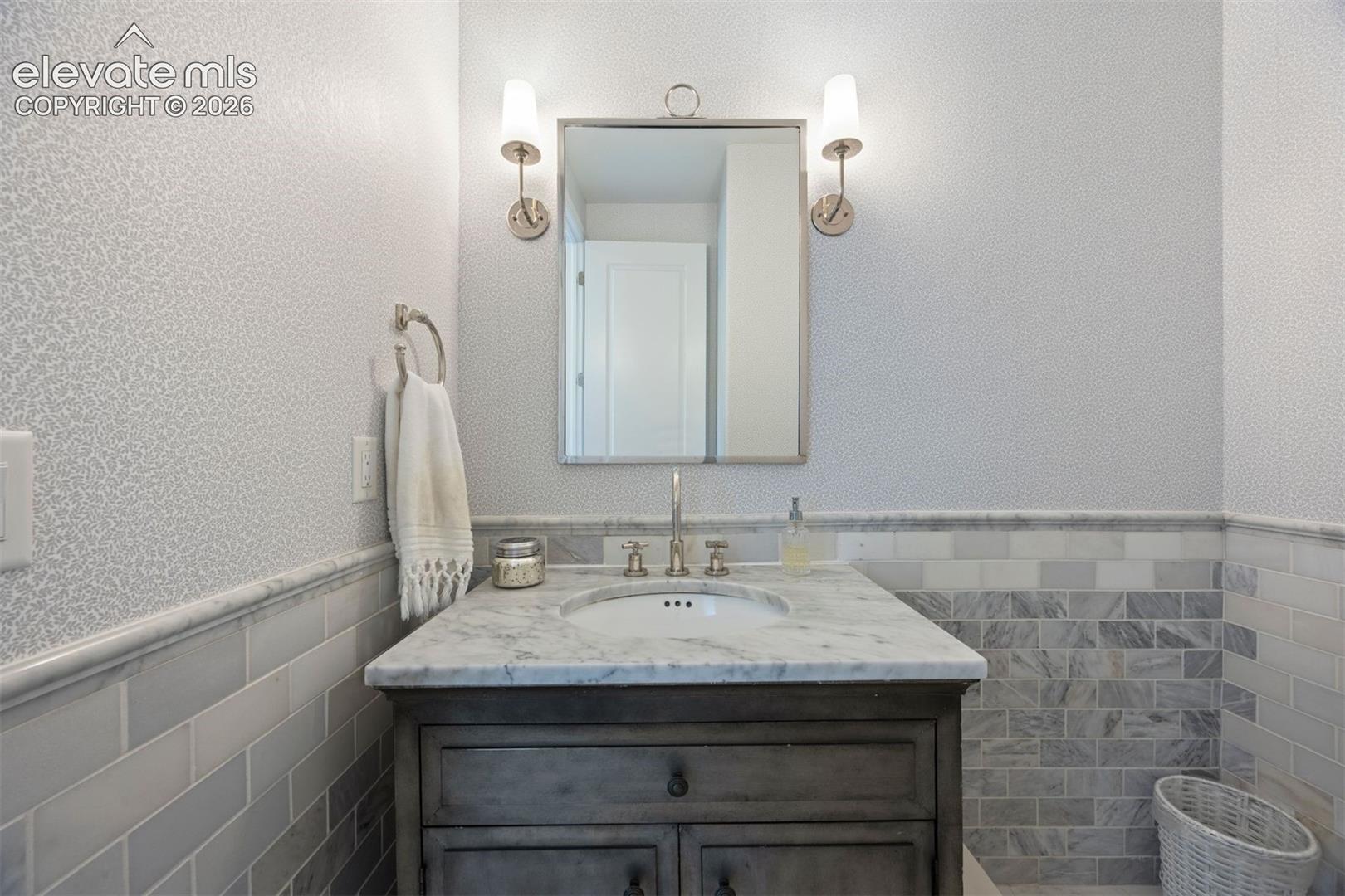 Listing photo 33 for 2151 Saddleback Drive