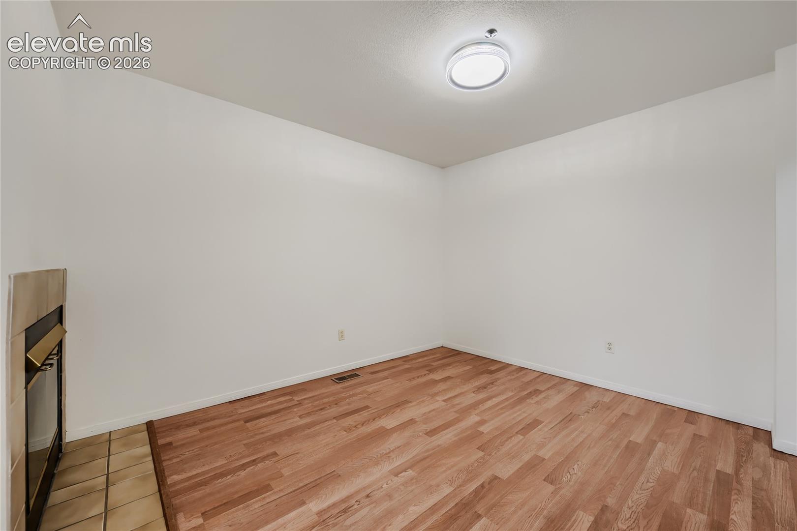 Listing photo 9 for 116 Manitou Place