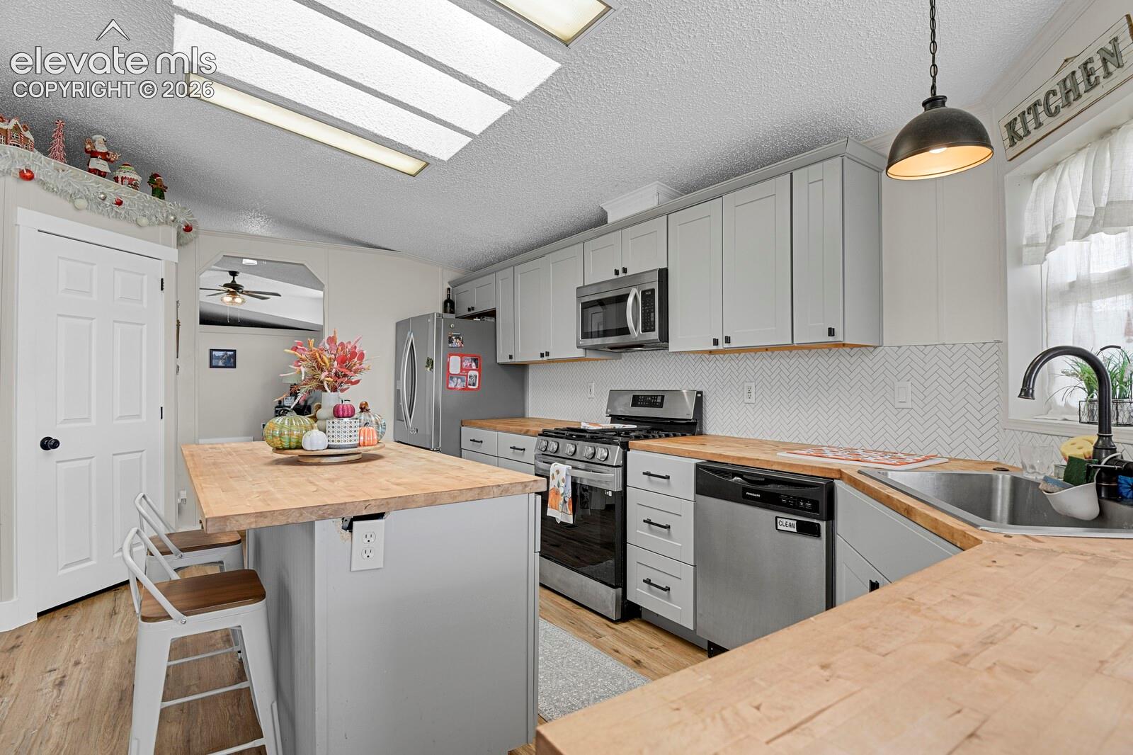 Listing photo 20 for 2329 Southpark Road