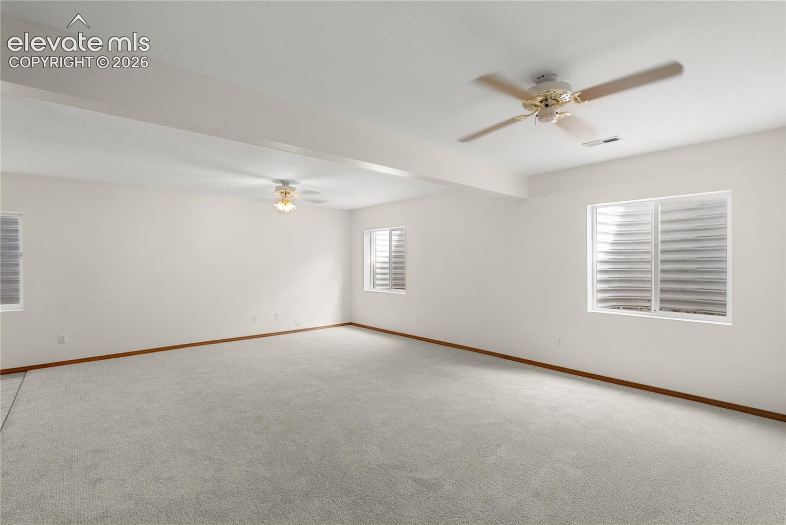 Listing photo 31 for 890 N Candlestar Loop