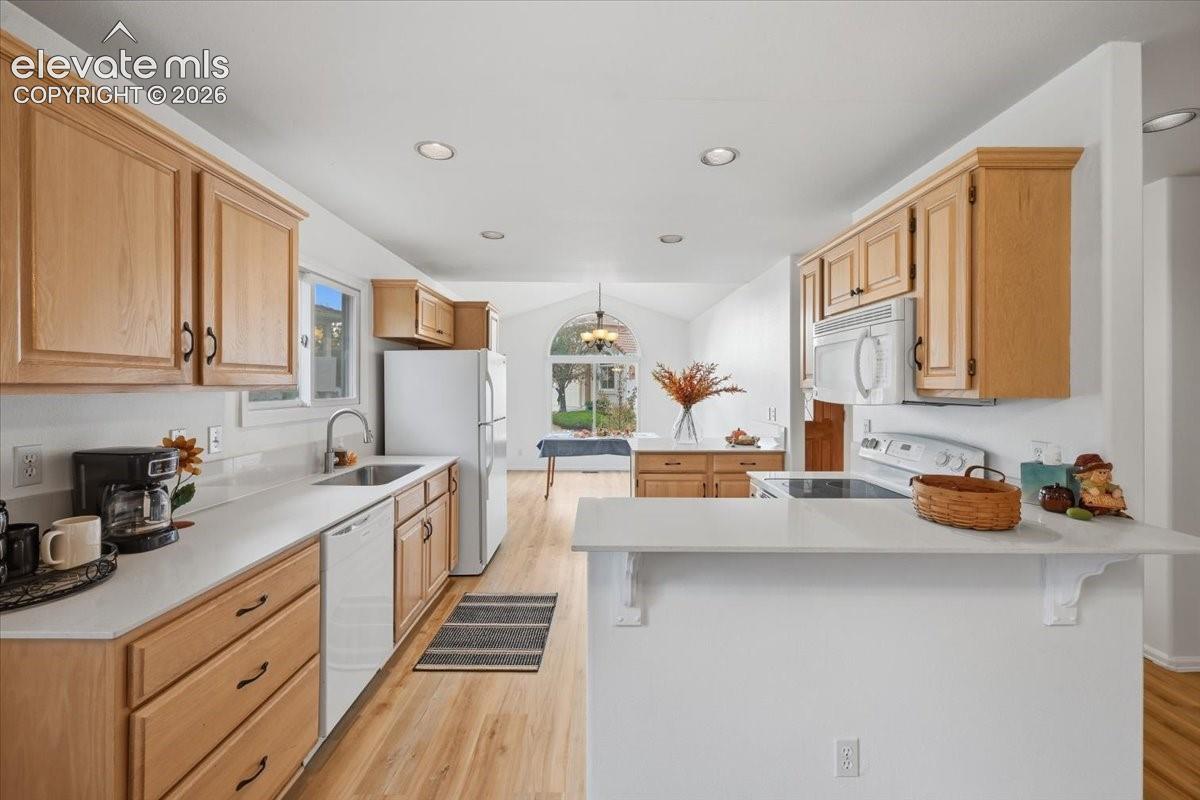 Listing photo 10 for 12 Luxury Lane