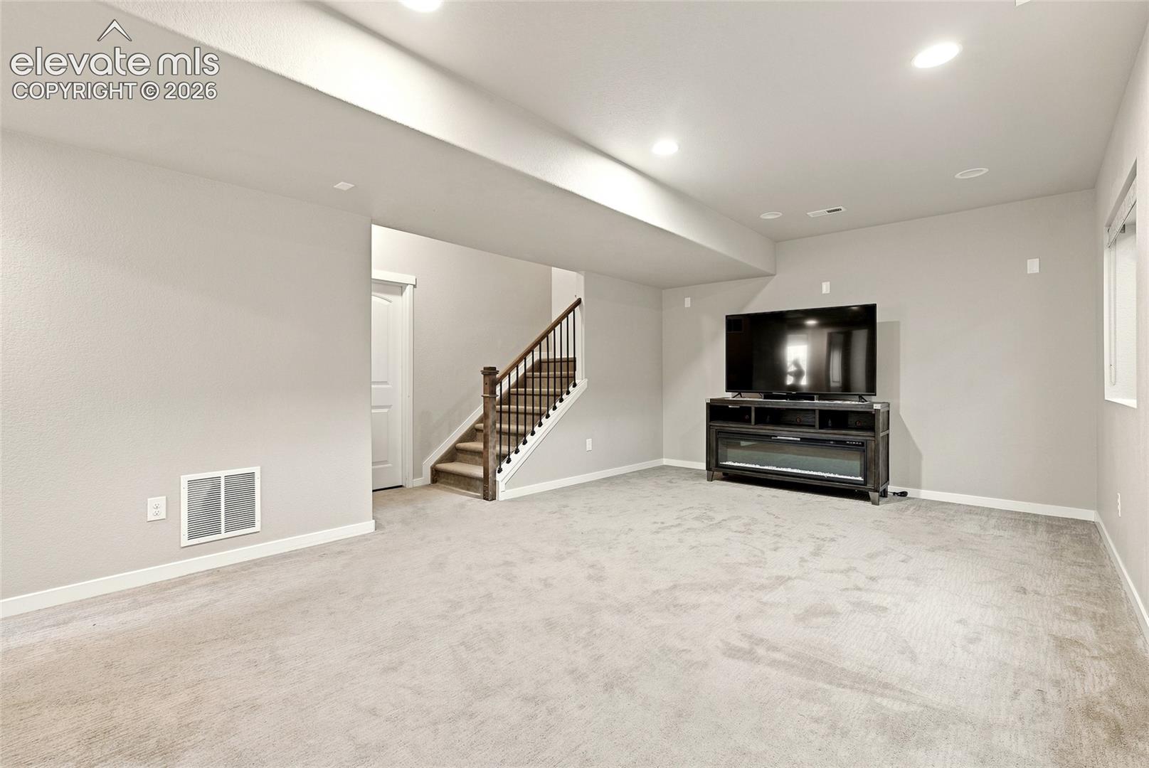 Listing photo 38 for 2382 Pelican Bay Drive