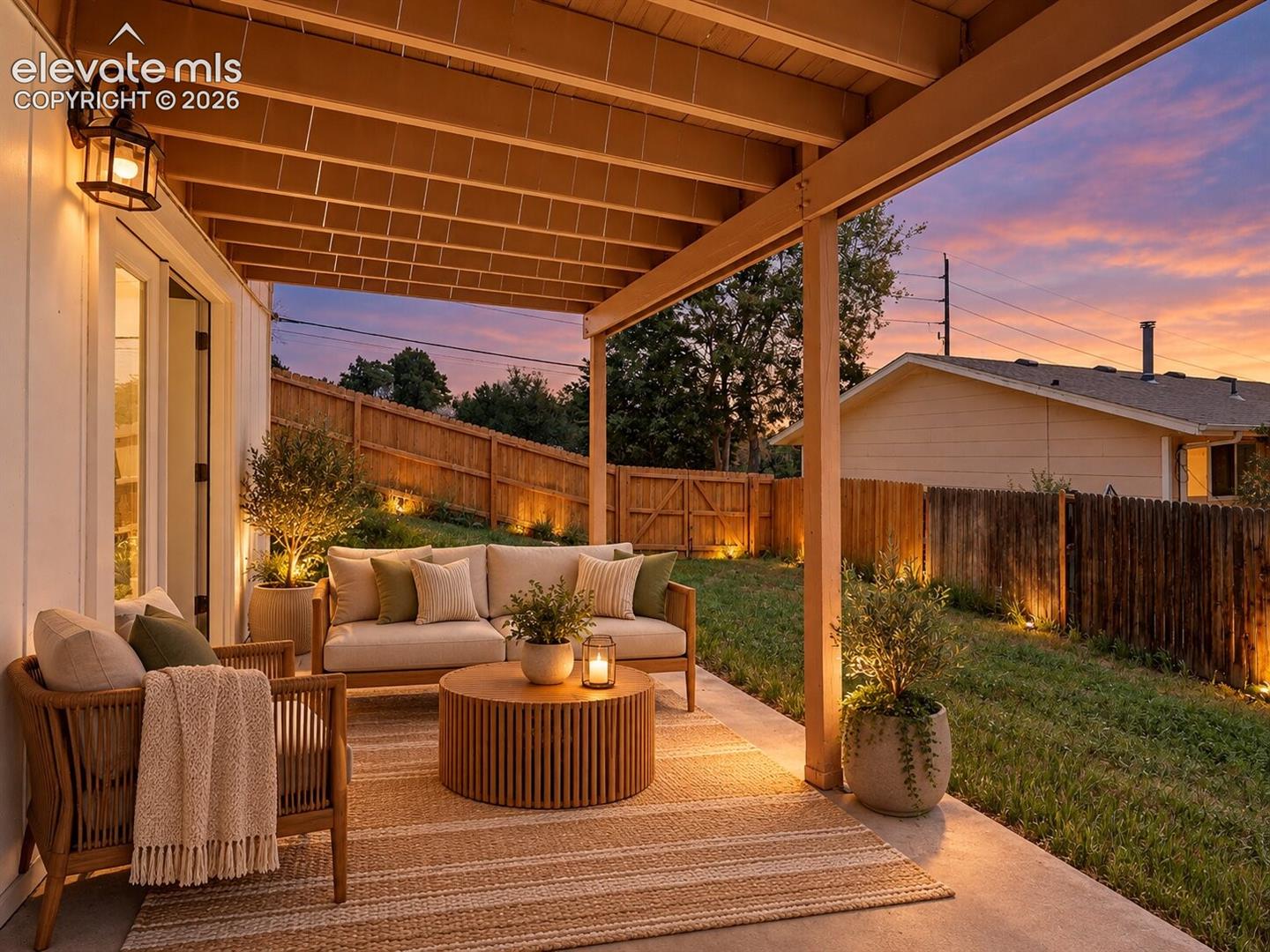 Listing photo 12 for 3100 S Dale Court