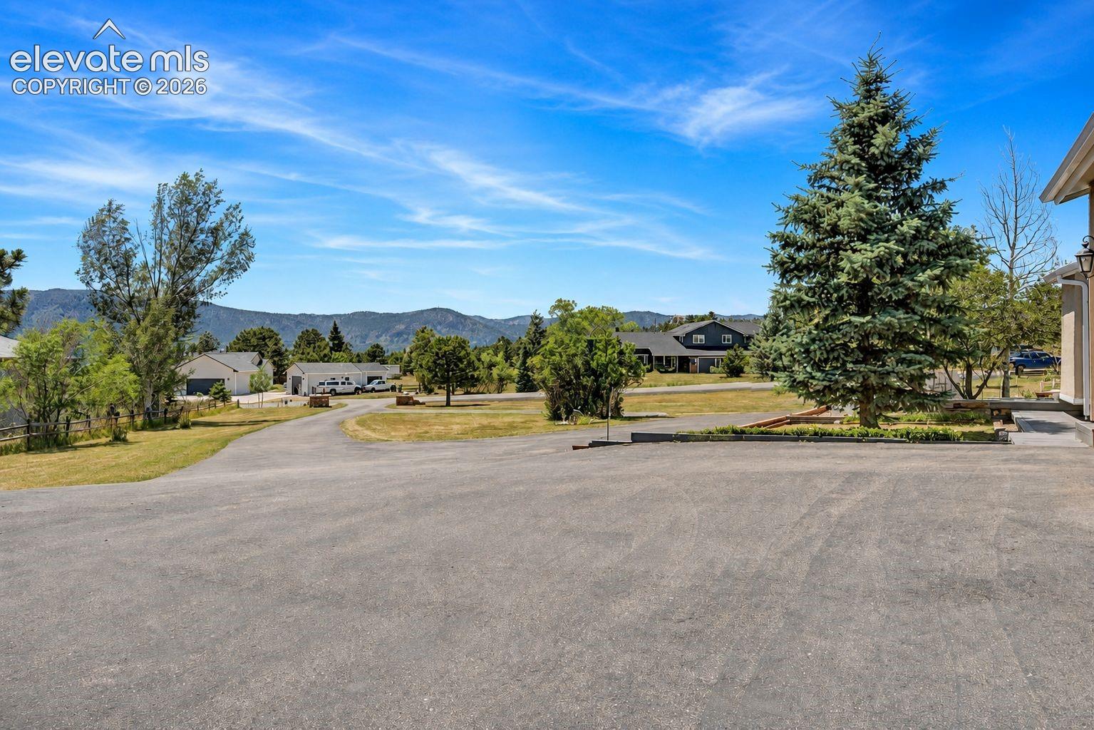 Listing photo 9 for 19155 Spring Valley Road