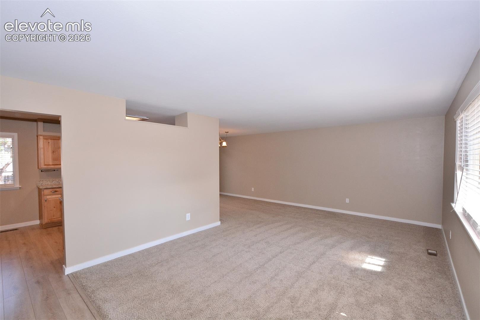 5020 Barcelona Way, photo 5