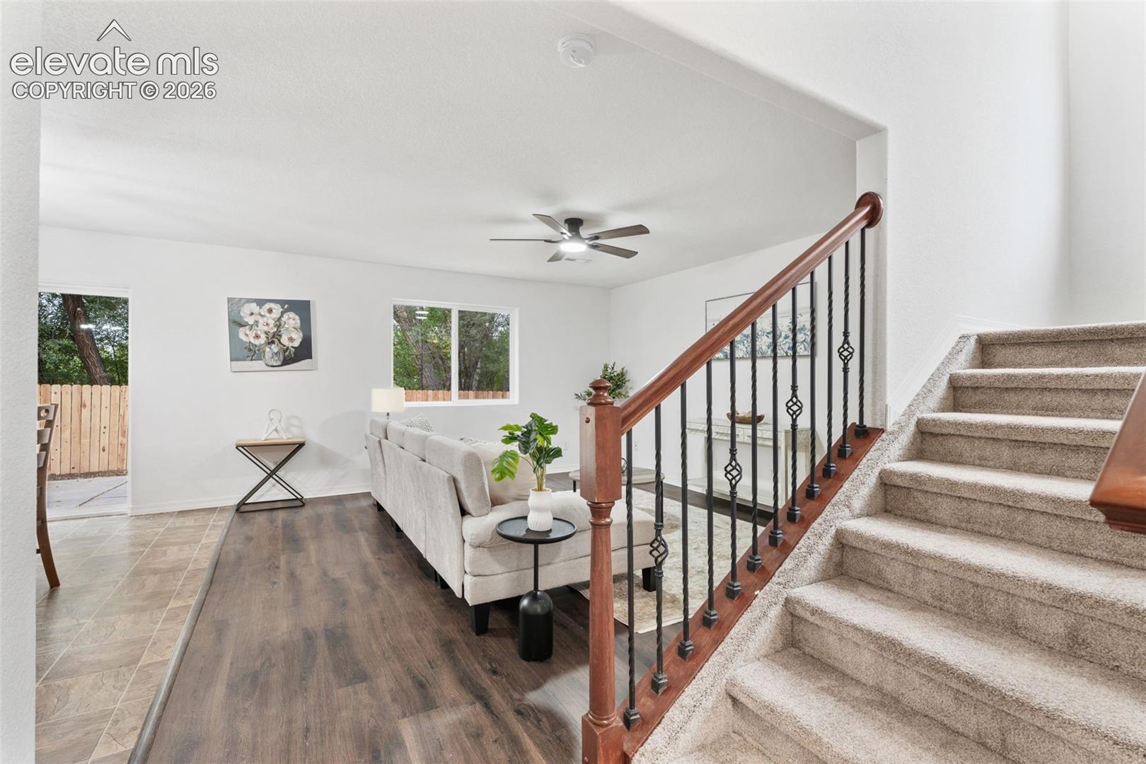 Listing photo 12 for 421 Autumn Place