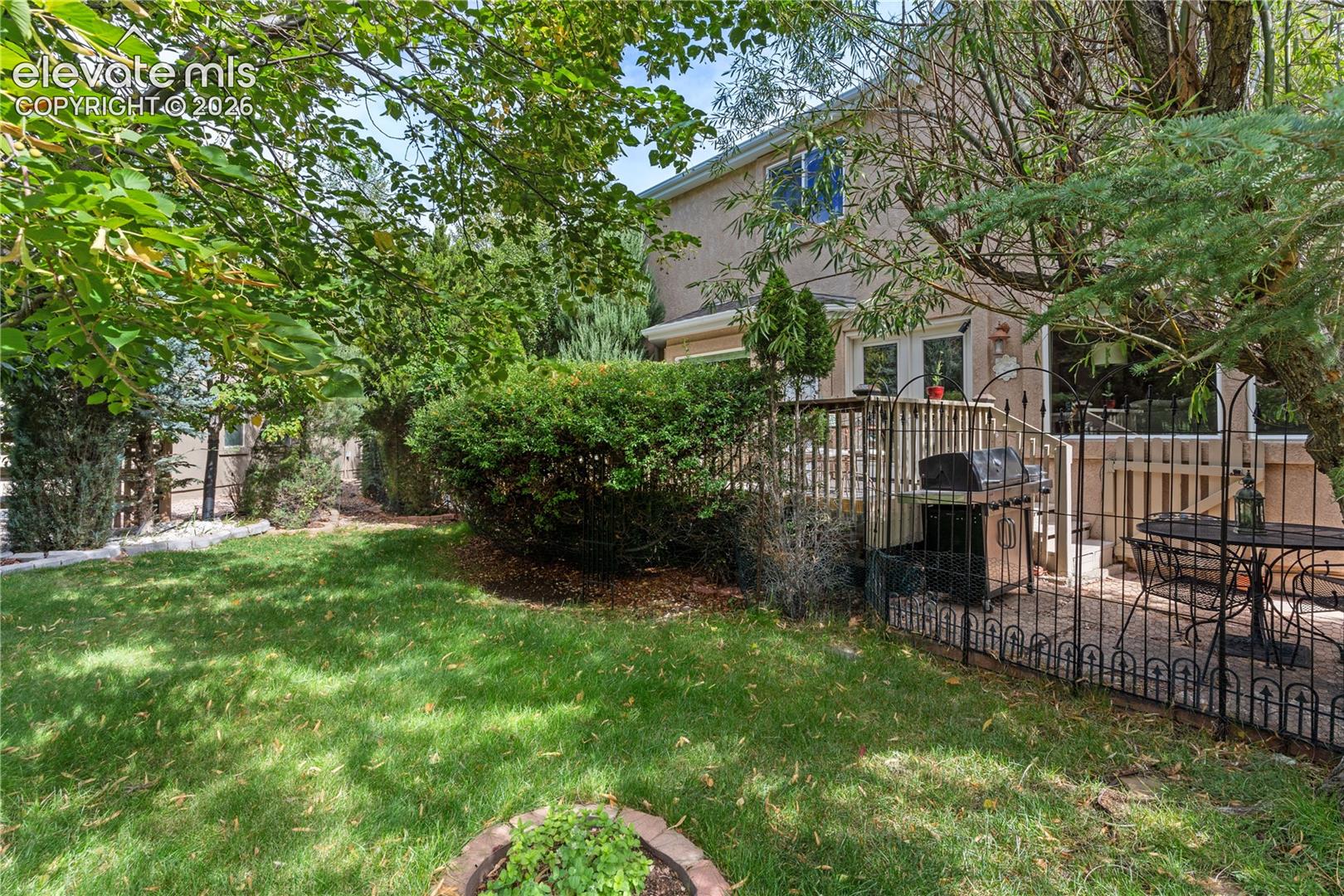 Listing photo 43 for 2285 Vanreen Drive