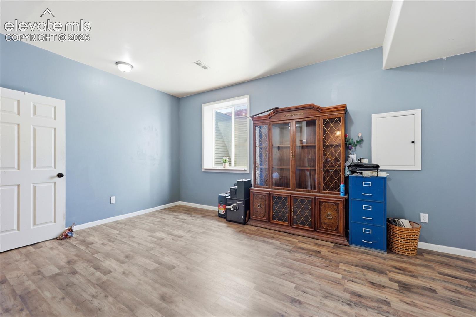 Listing photo 25 for 1286 N Ladonia Drive