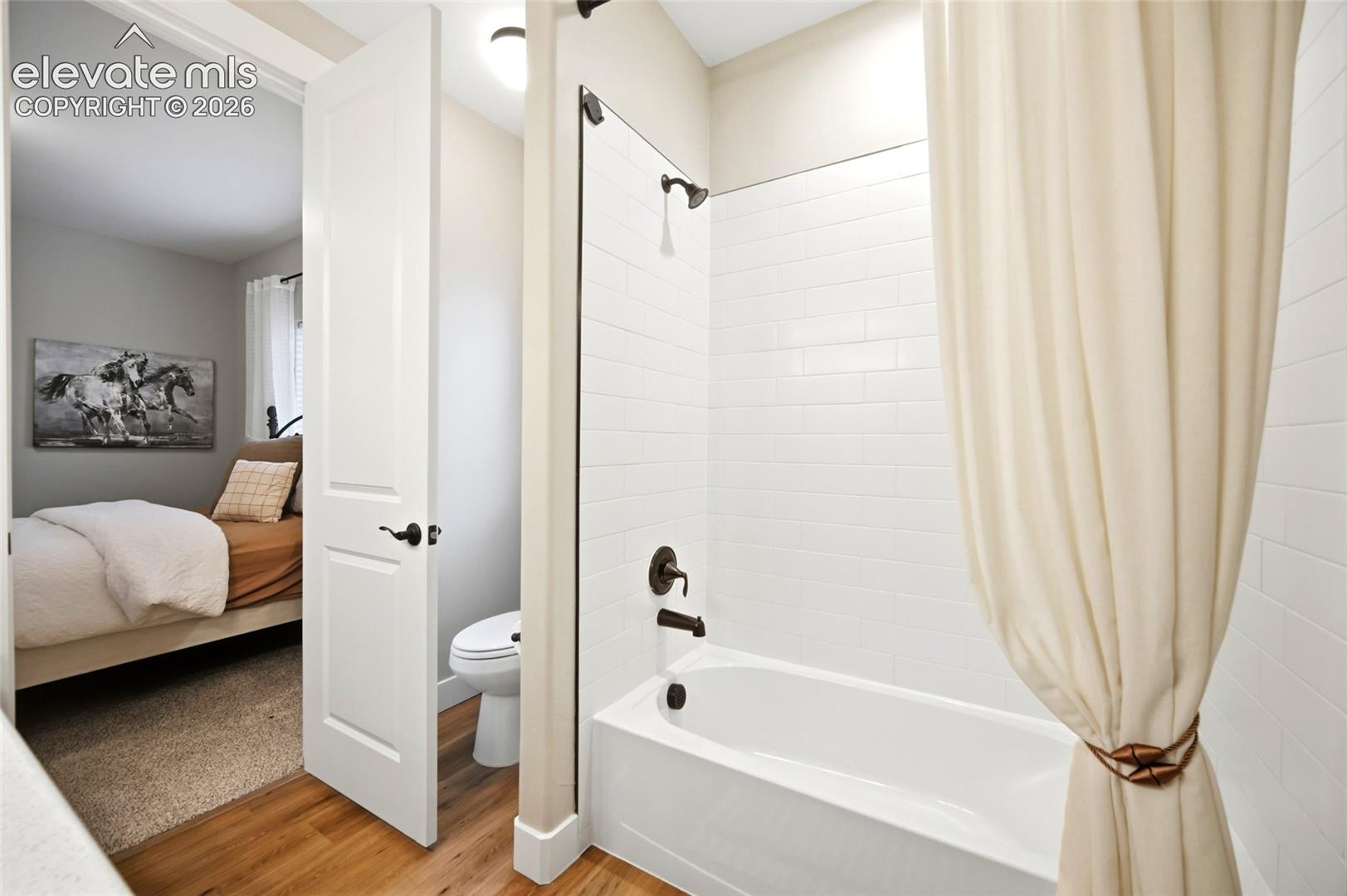 Listing photo 32 for 10540 Wrangell Circle