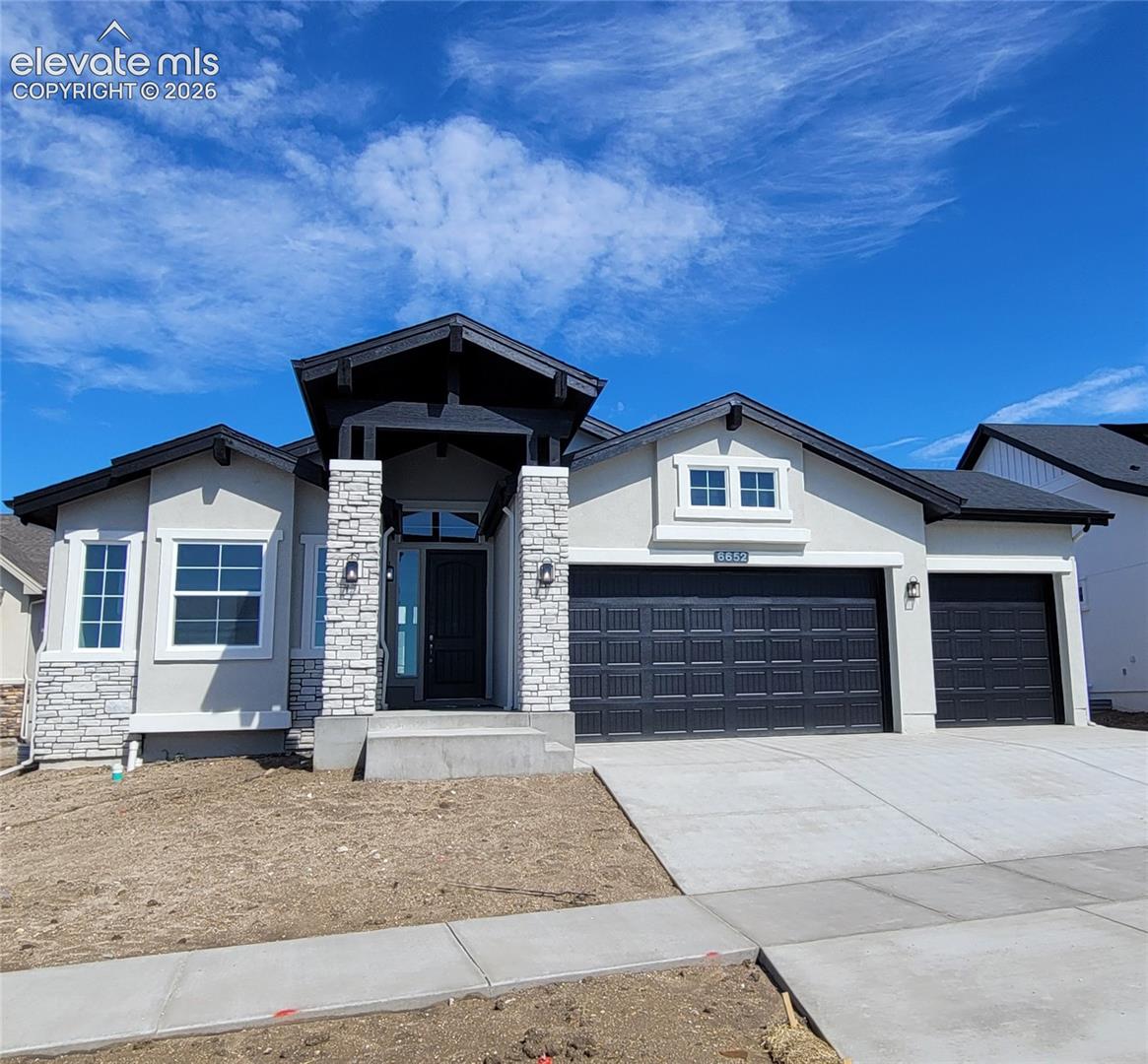 6652 Miro Lane — listing photo