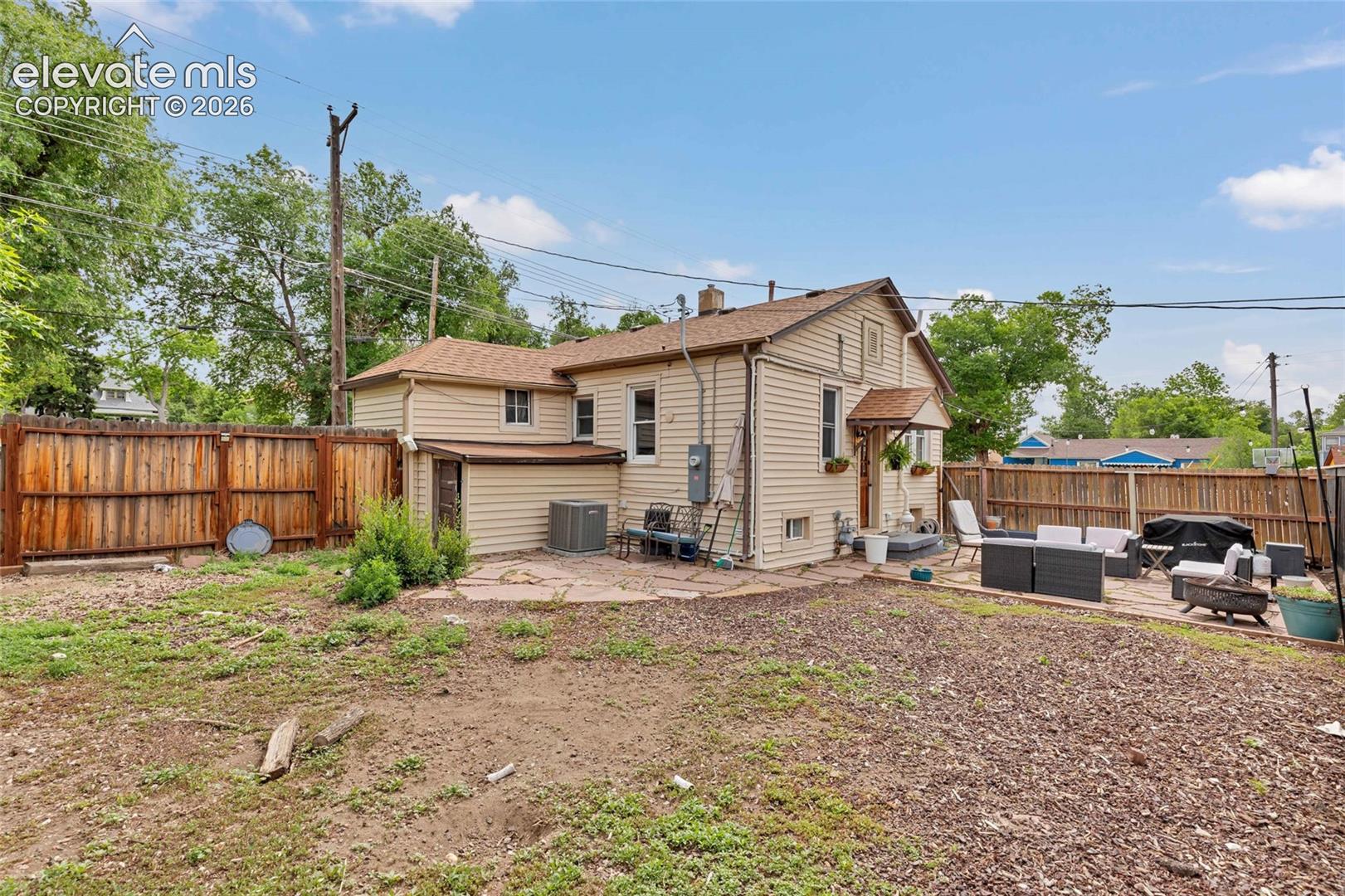 Listing photo 10 for 112 S 22nd Street