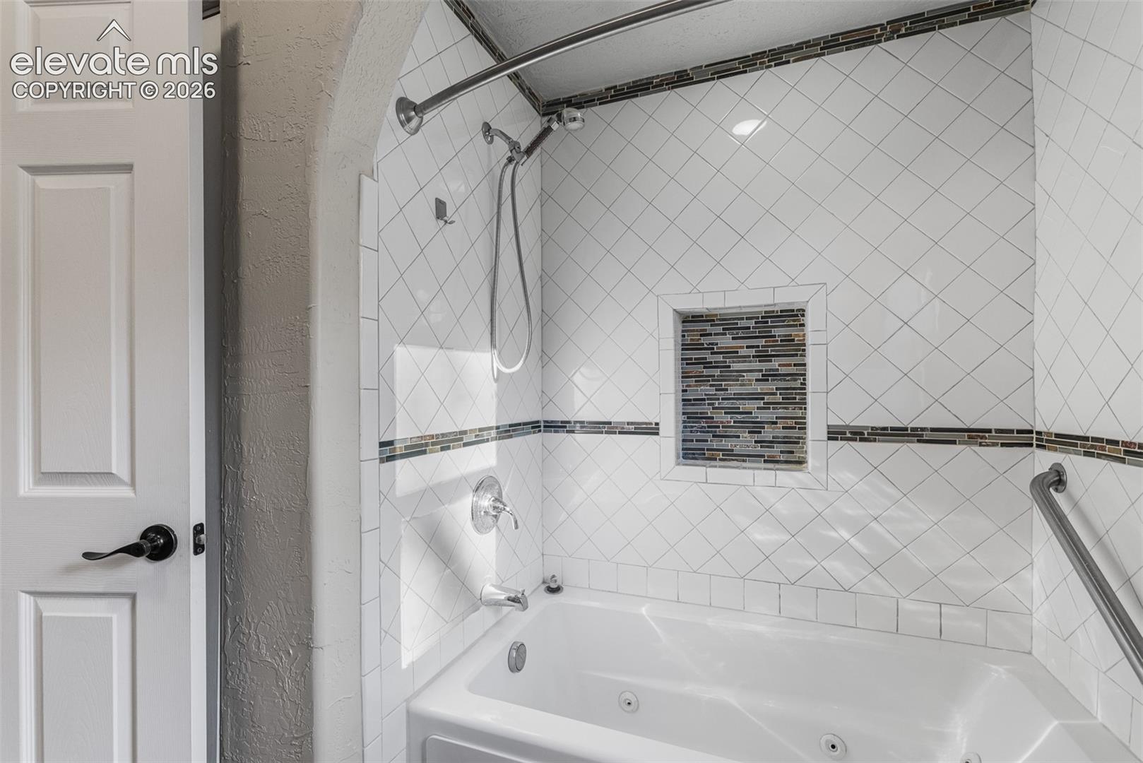 Listing photo 18 for 1118 Arroyo Avenue