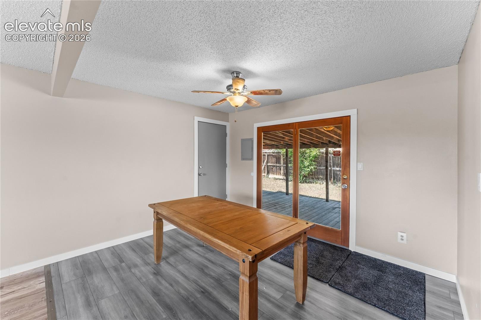 Listing photo 8 for 22 Heatherwood Lane