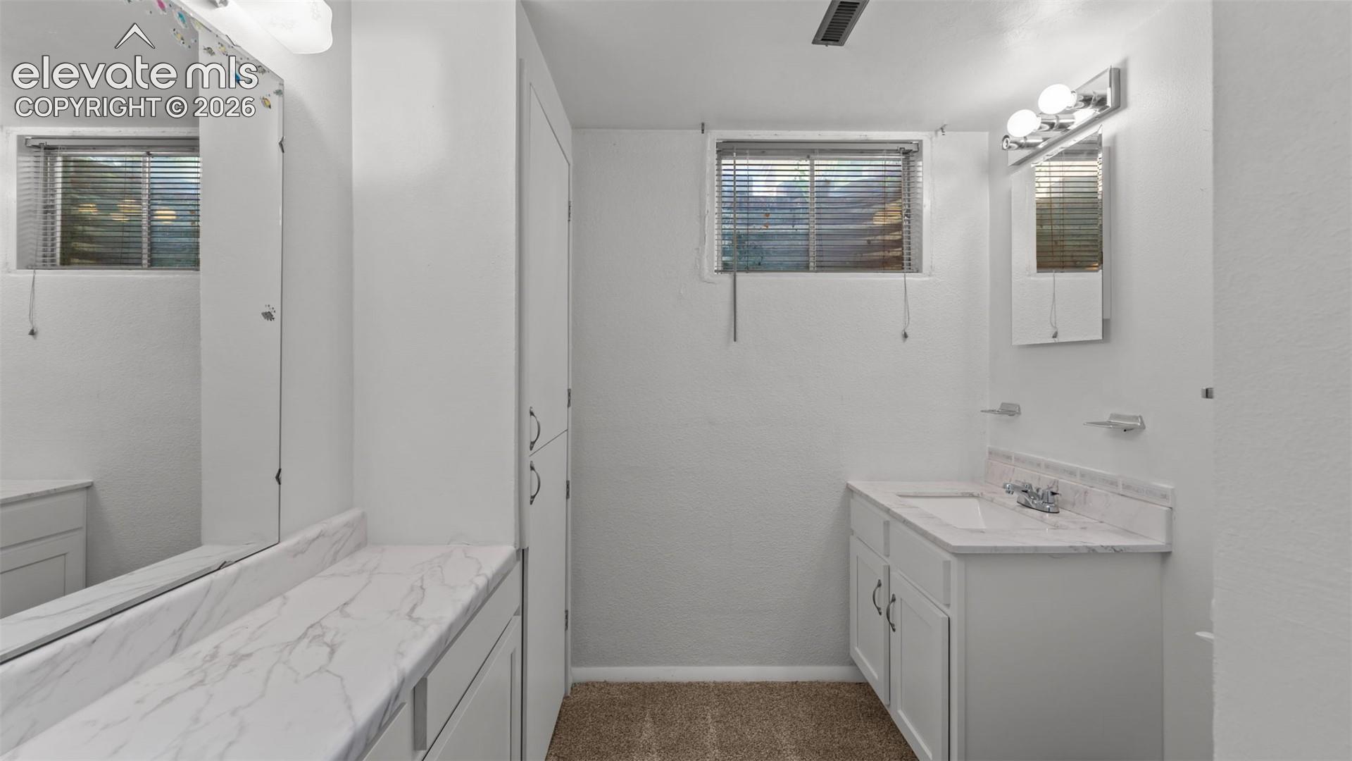 2204 Warwick Lane, photo 22