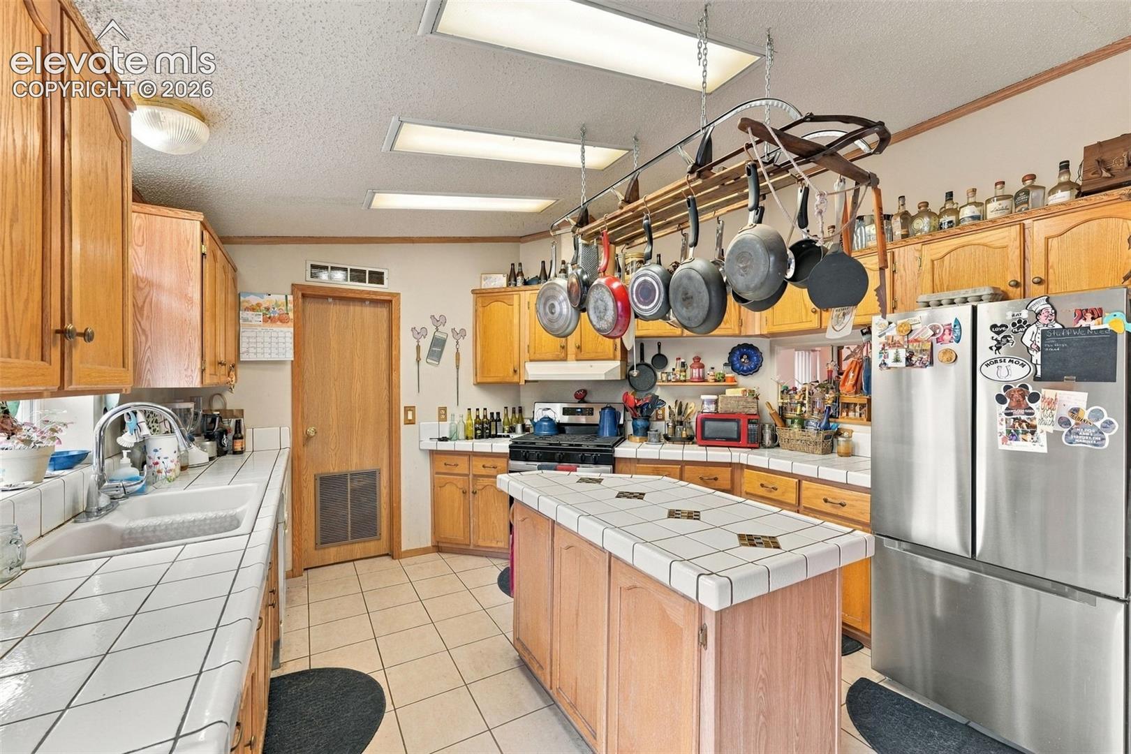 Listing photo 7 for 759 Piney Road