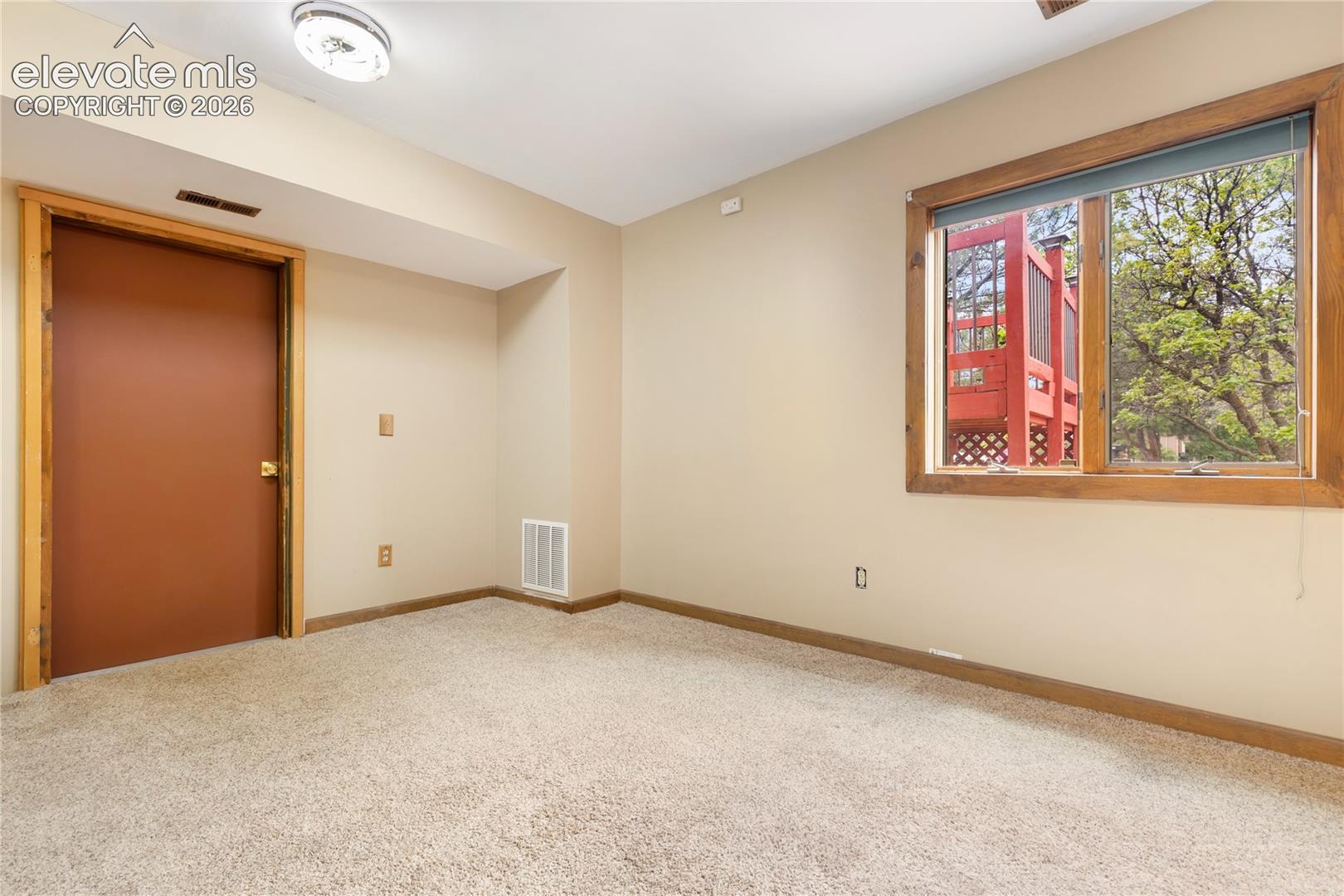 Listing photo 34 for 1400 Catamaran Lane