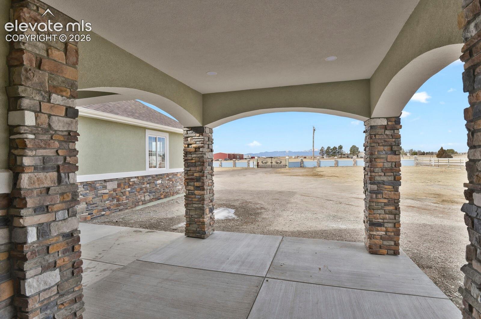 Listing photo 46 for 2015 N Ellicott Highway