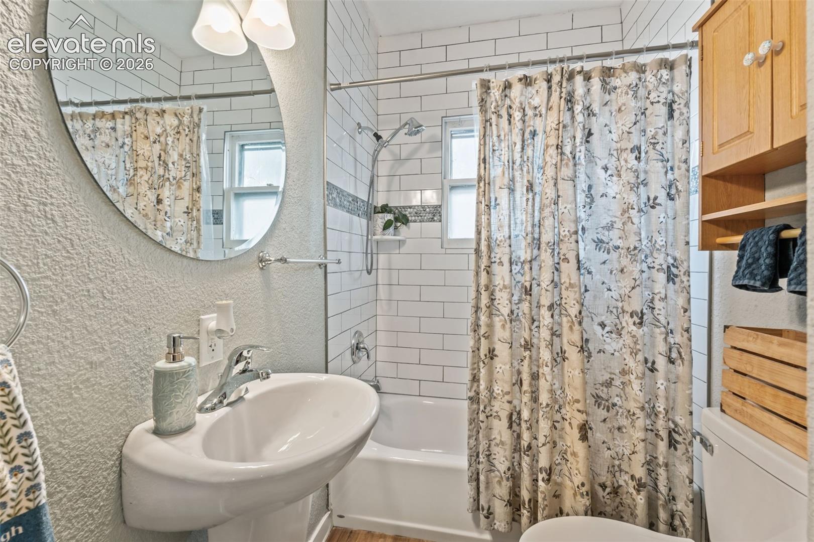 Listing photo 25 for 1726 E Evans Avenue