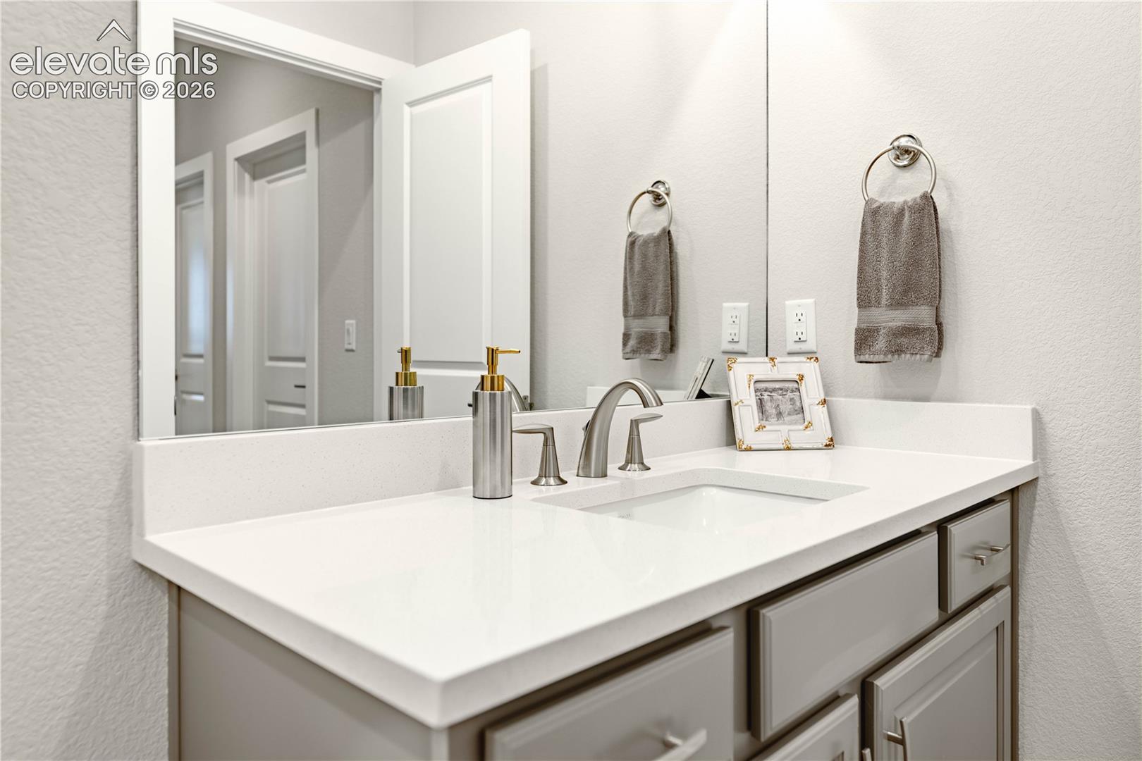 Listing photo 32 for 146 Kitselman Drive