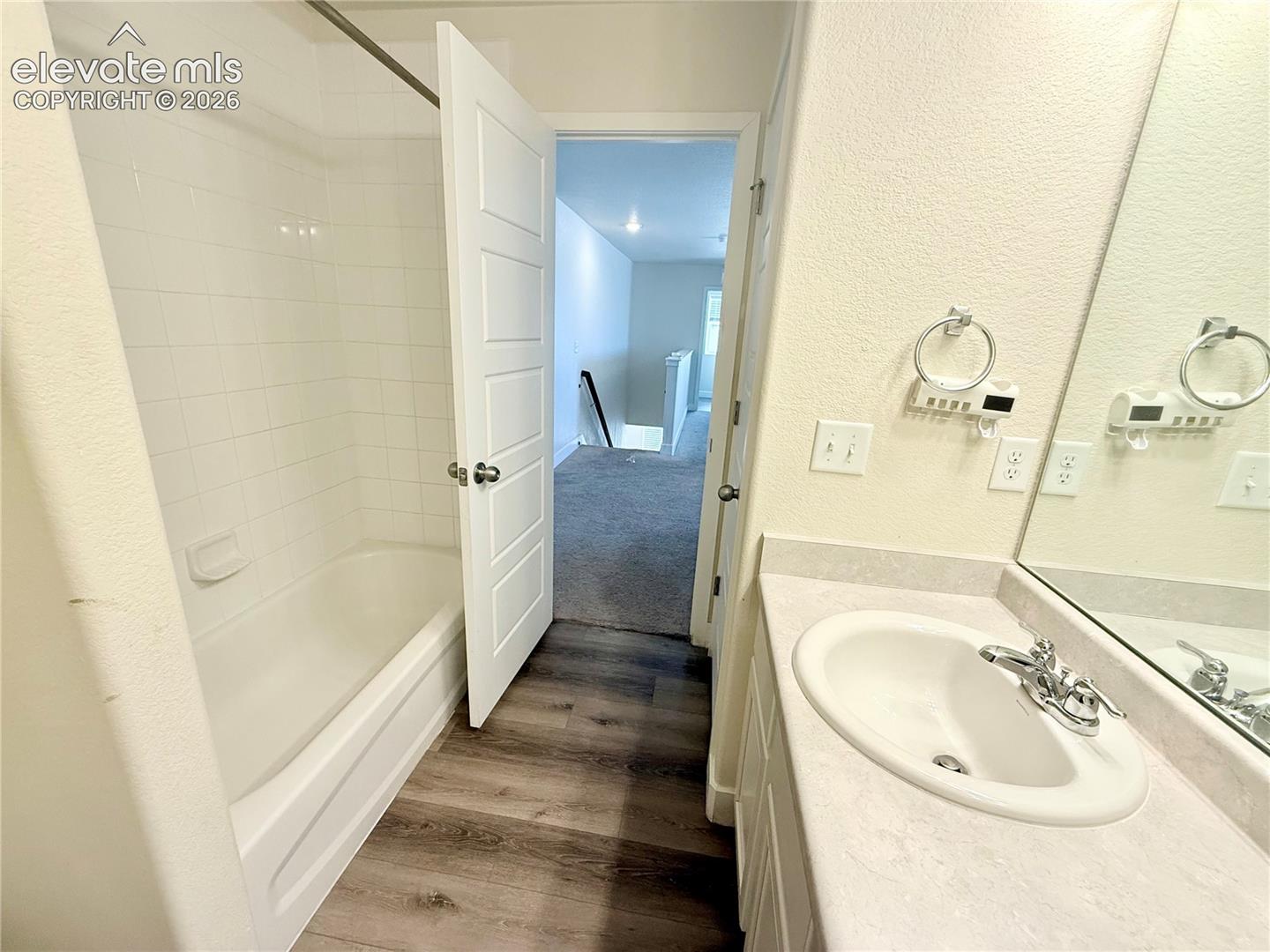 Listing photo 9 for 12644 Enclave Scenic Drive