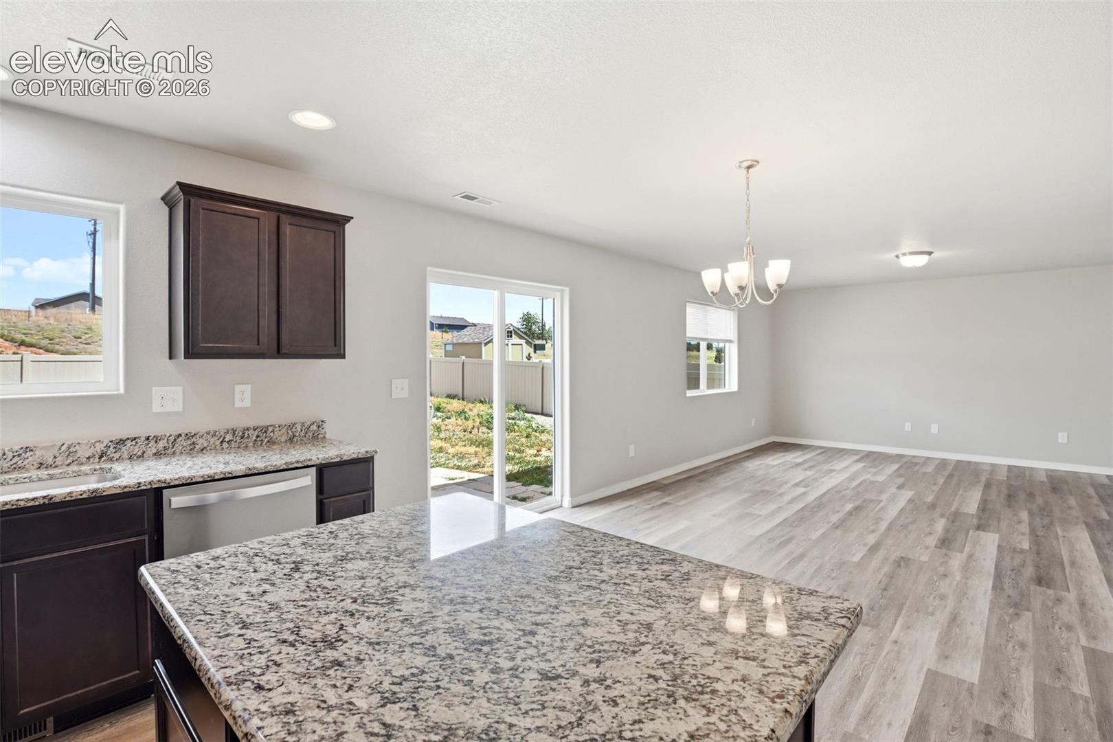 Listing photo 16 for 10725 Traders Parkway