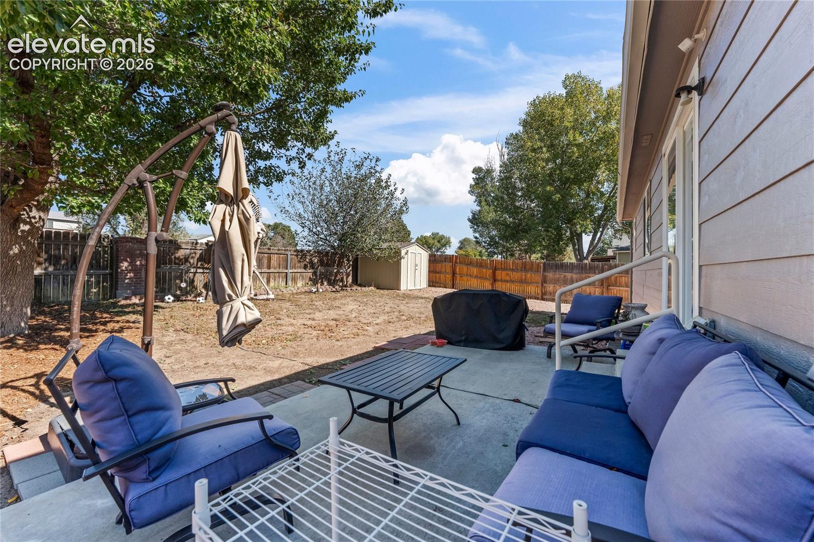 Listing photo 35 for 885 Candlestar Loop