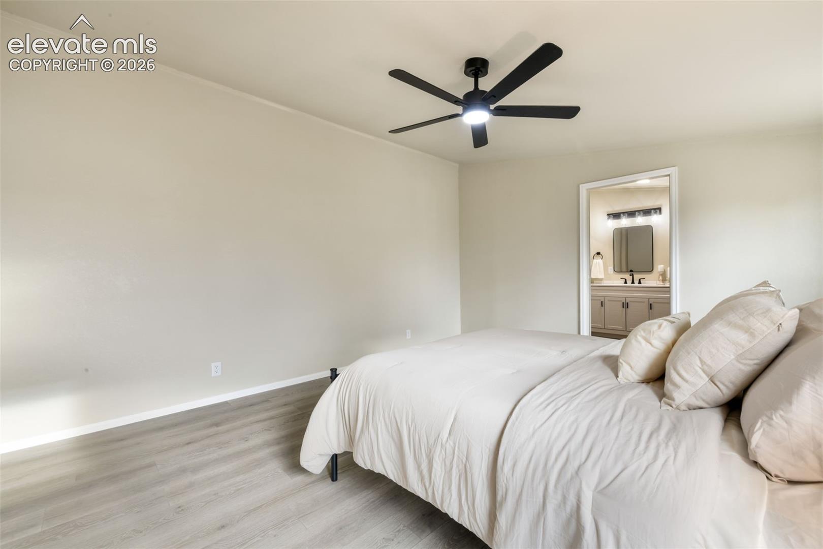 Listing photo 21 for 15054 Pamela Way