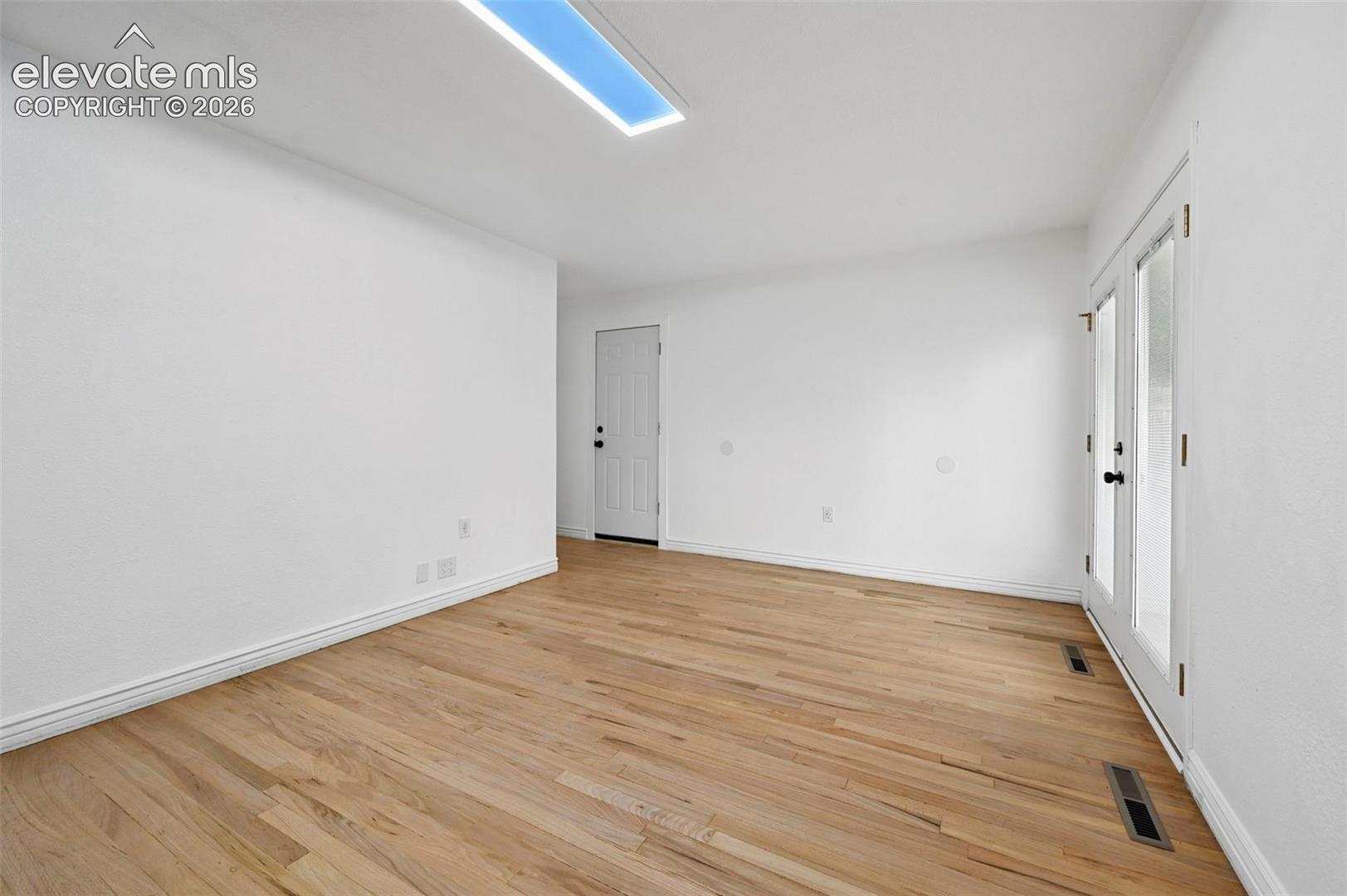 309 Redwood Drive, photo 5