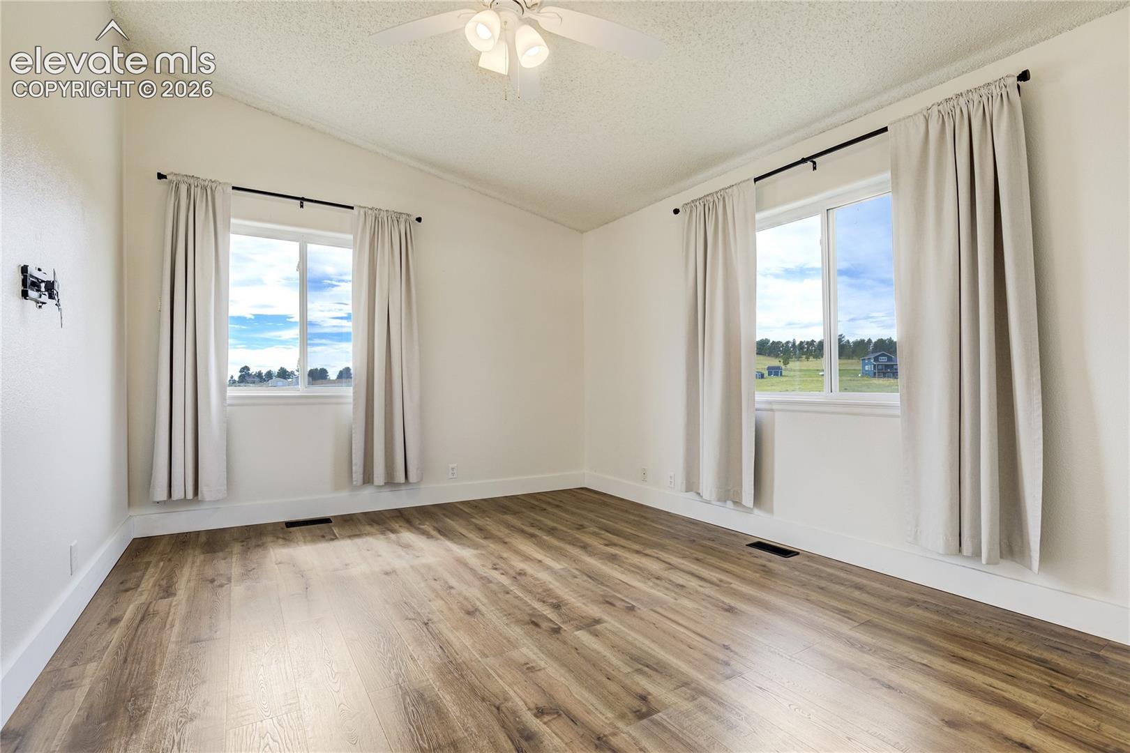 Listing photo 21 for 17650 Fremont Fort Drive