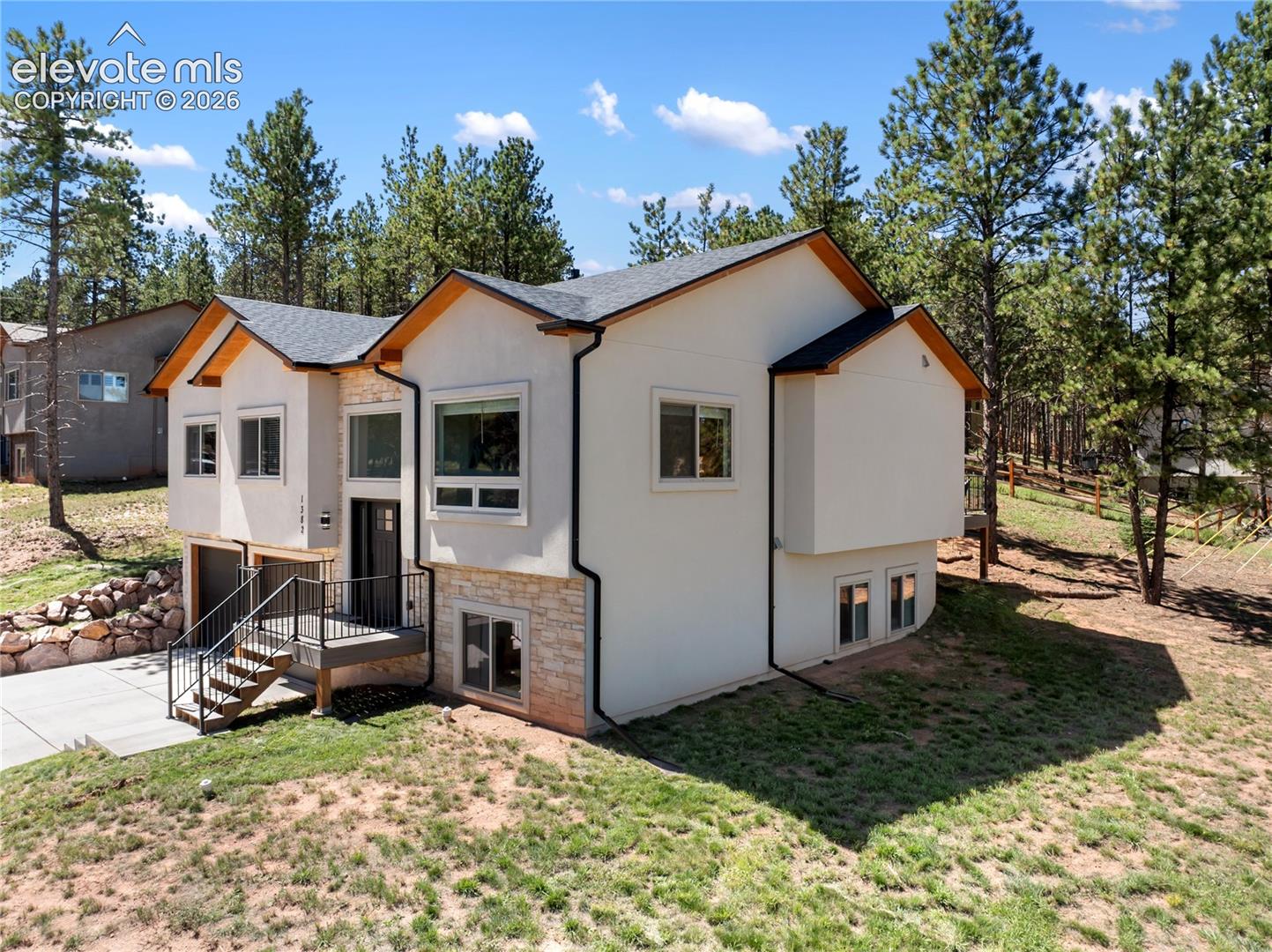 Listing photo 48 for 1382 Ridgestone Drive