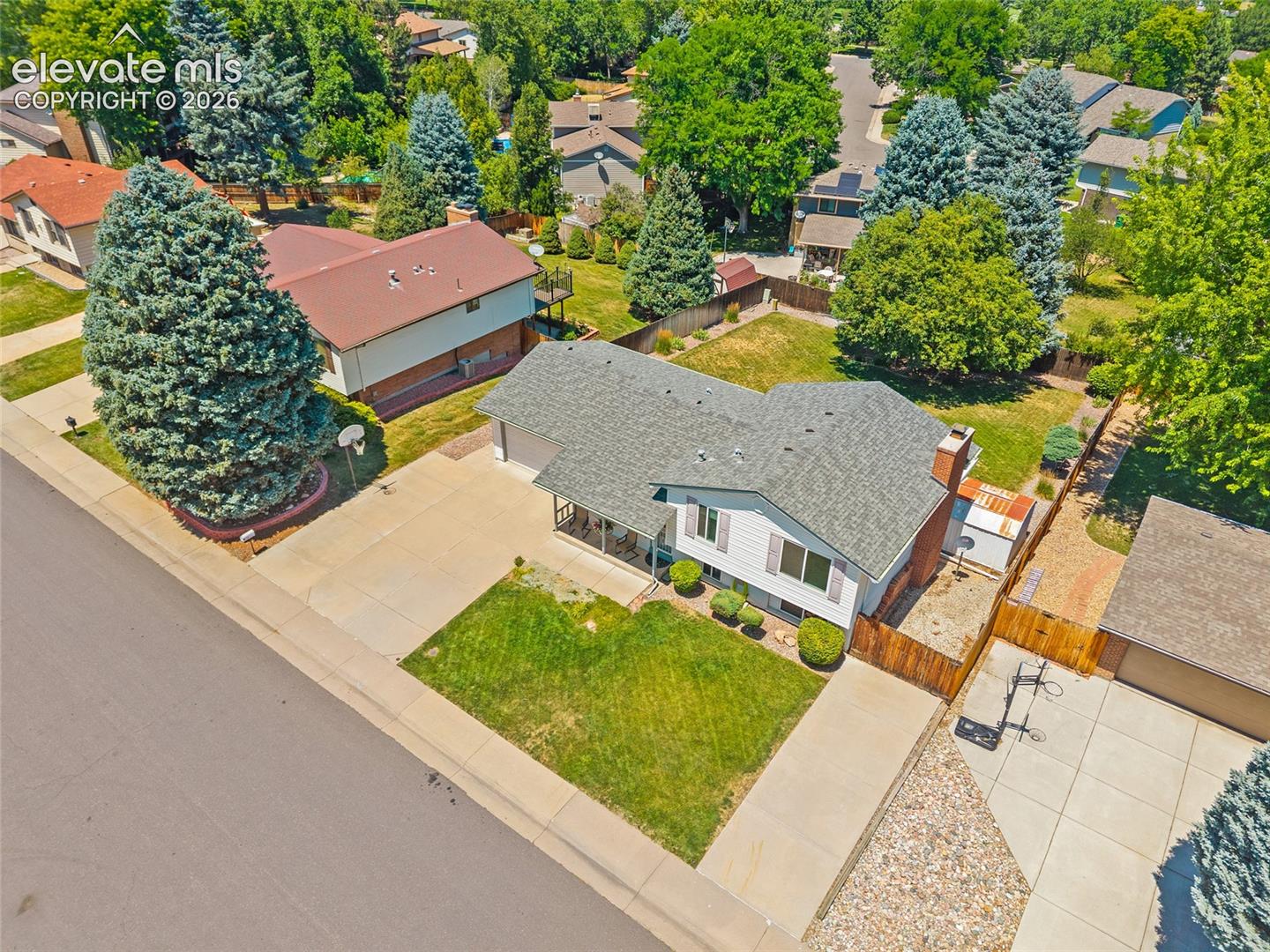 Listing photo 38 for 4695 W Stanford Avenue