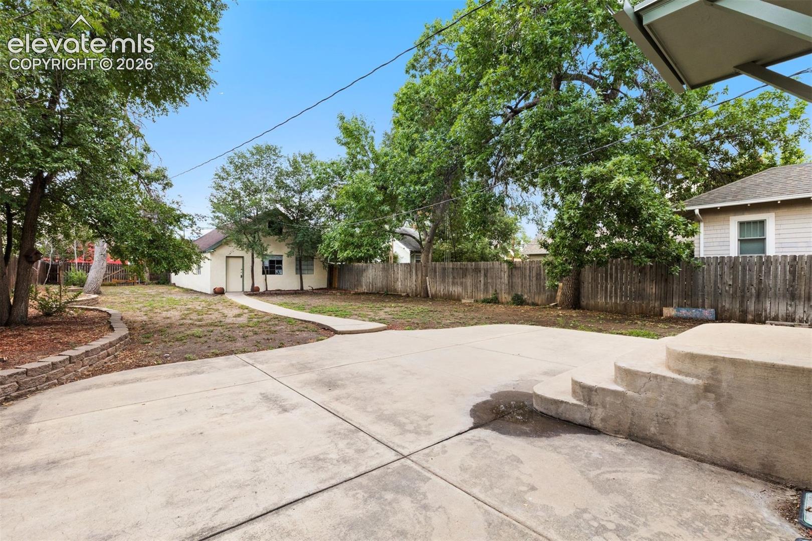 Listing photo 37 for 2309 N Nevada Avenue